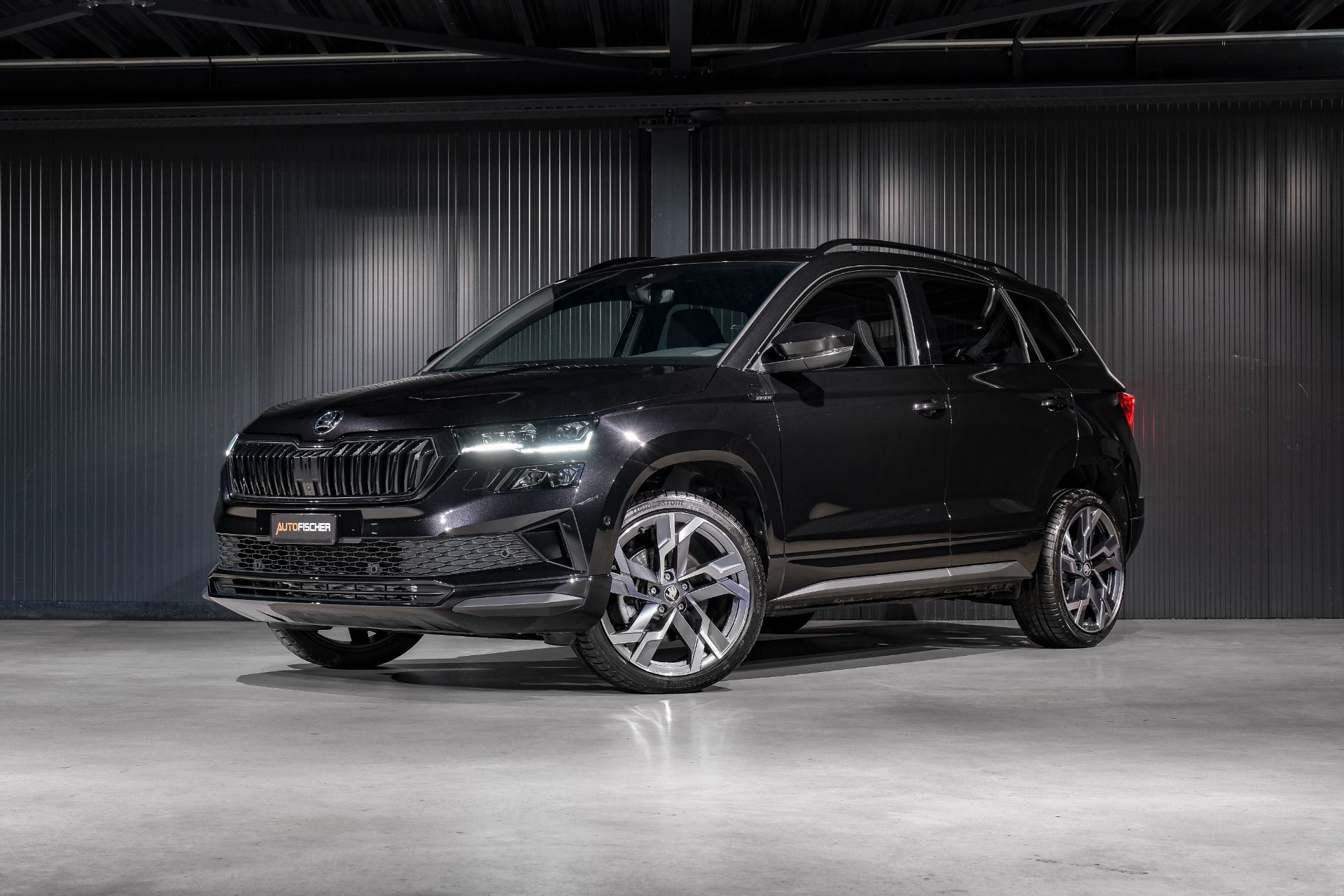SKODA Karoq 1.5 TSI SportLine DSG-image-0