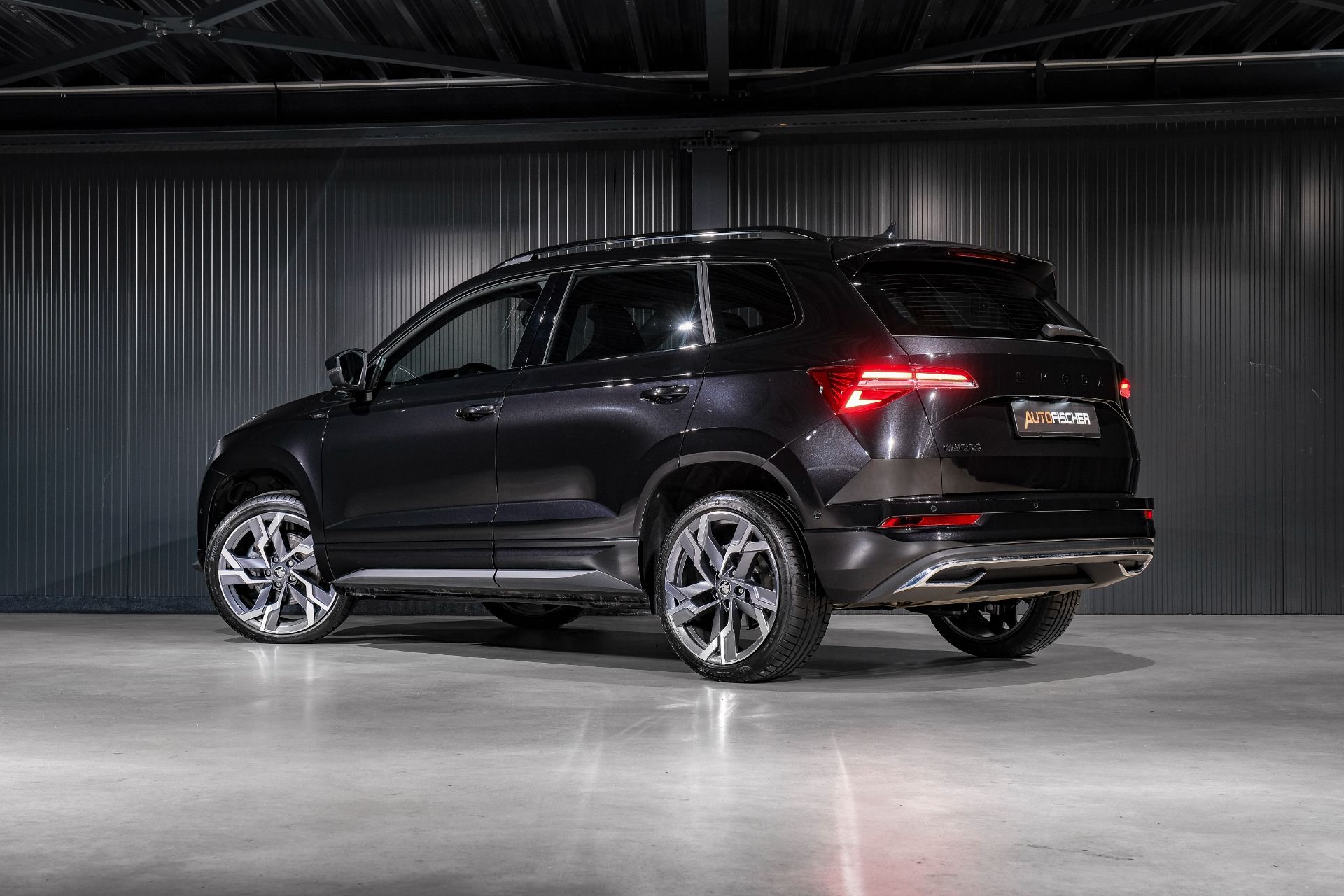 SKODA Karoq 1.5 TSI SportLine DSG-image-1