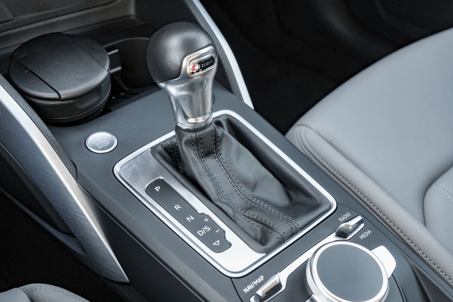 AUDI Q2 2.0 TDI quattro S-tronic Sport-image-19