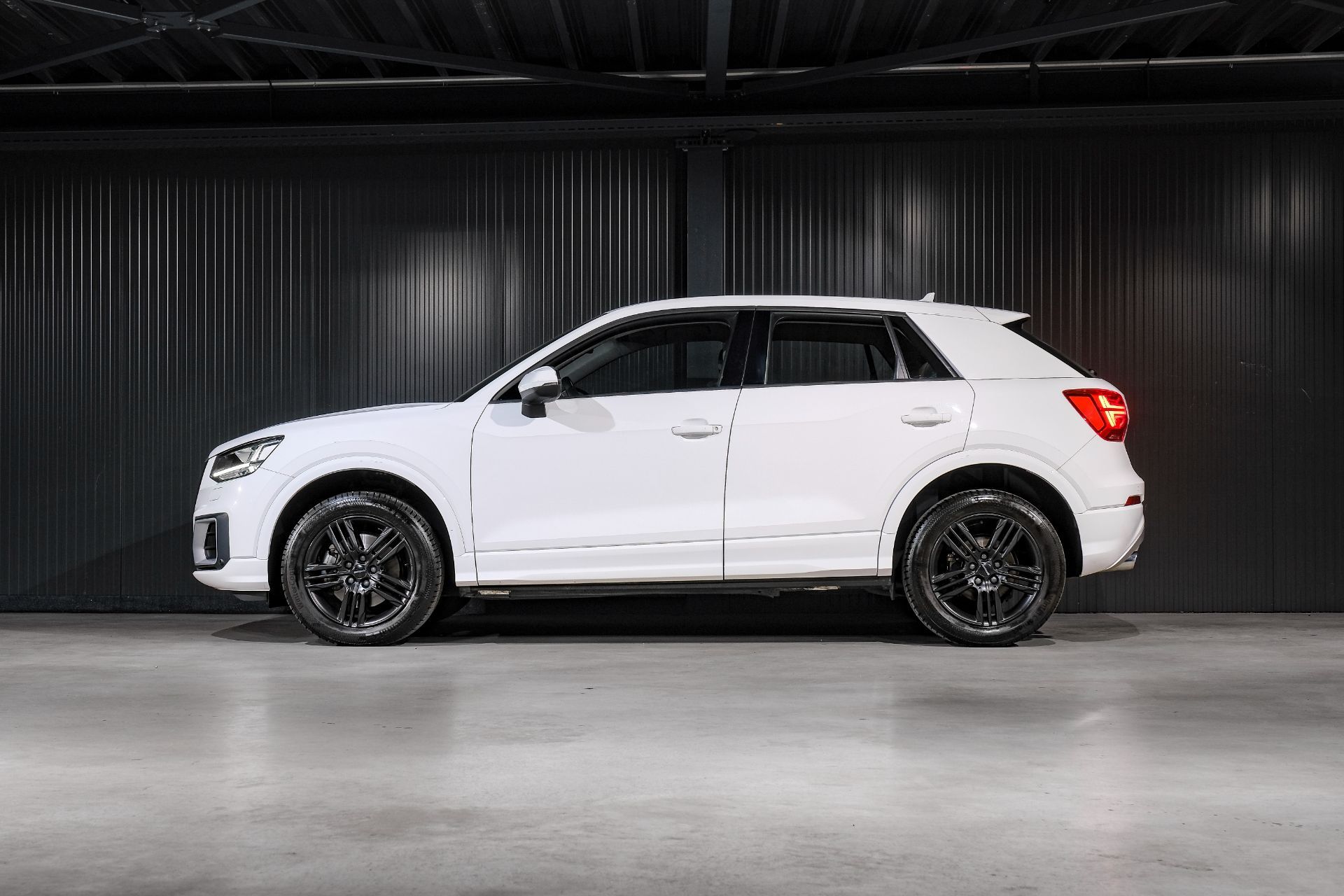 AUDI Q2 2.0 TDI quattro S-tronic Sport-image-8