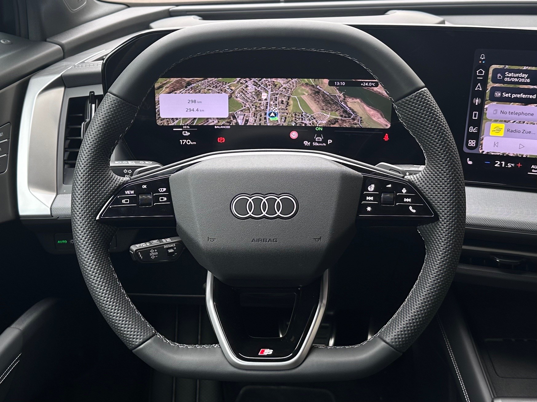 AUDI Q4 e-tron SUV quattro performance-image-5