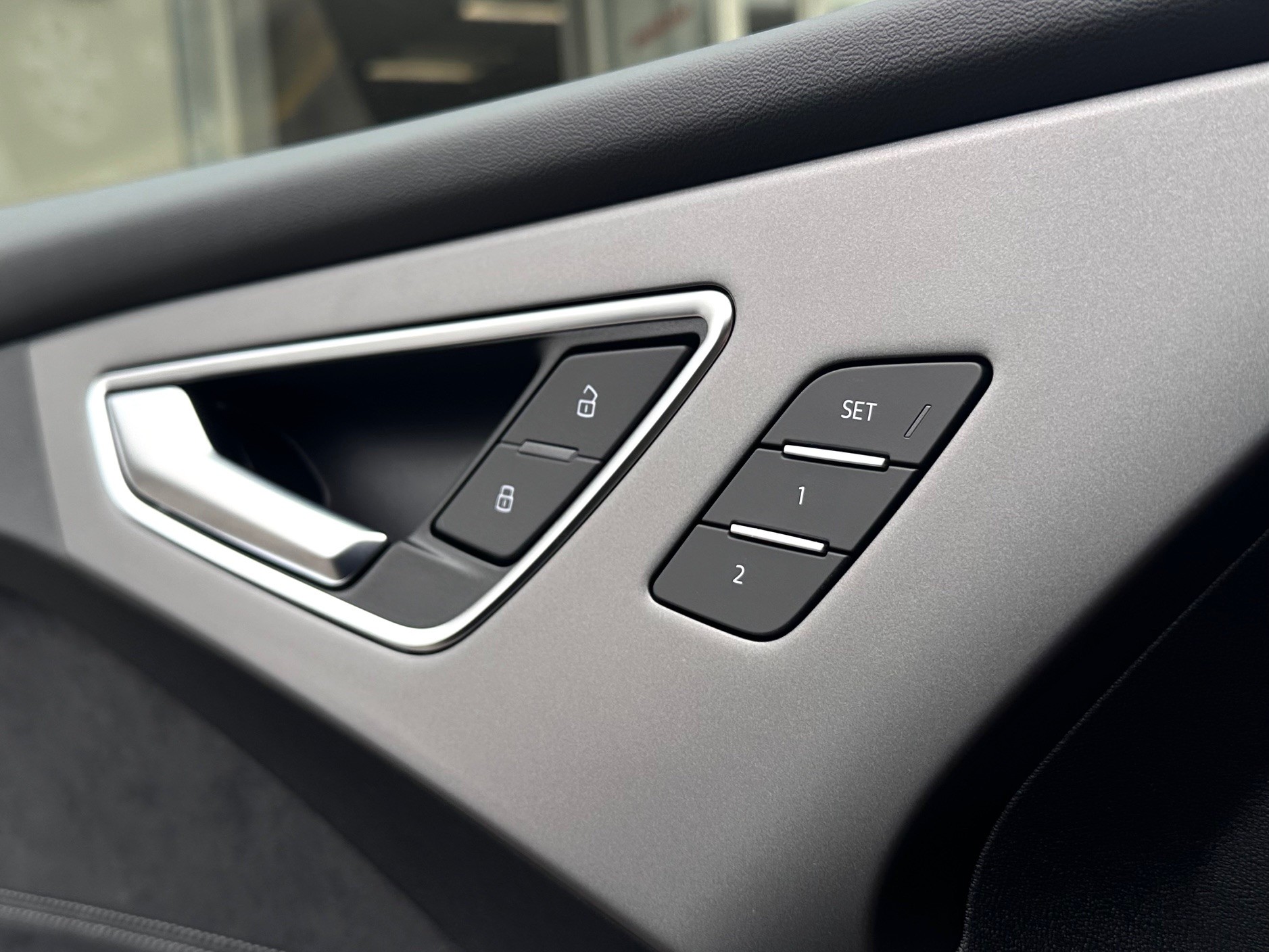 AUDI Q4 e-tron SUV quattro performance-image-12