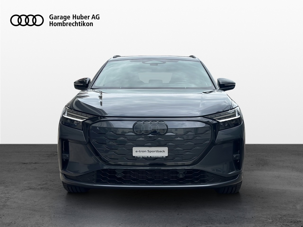AUDI Q4 e-tron SUV quattro performance-image-1