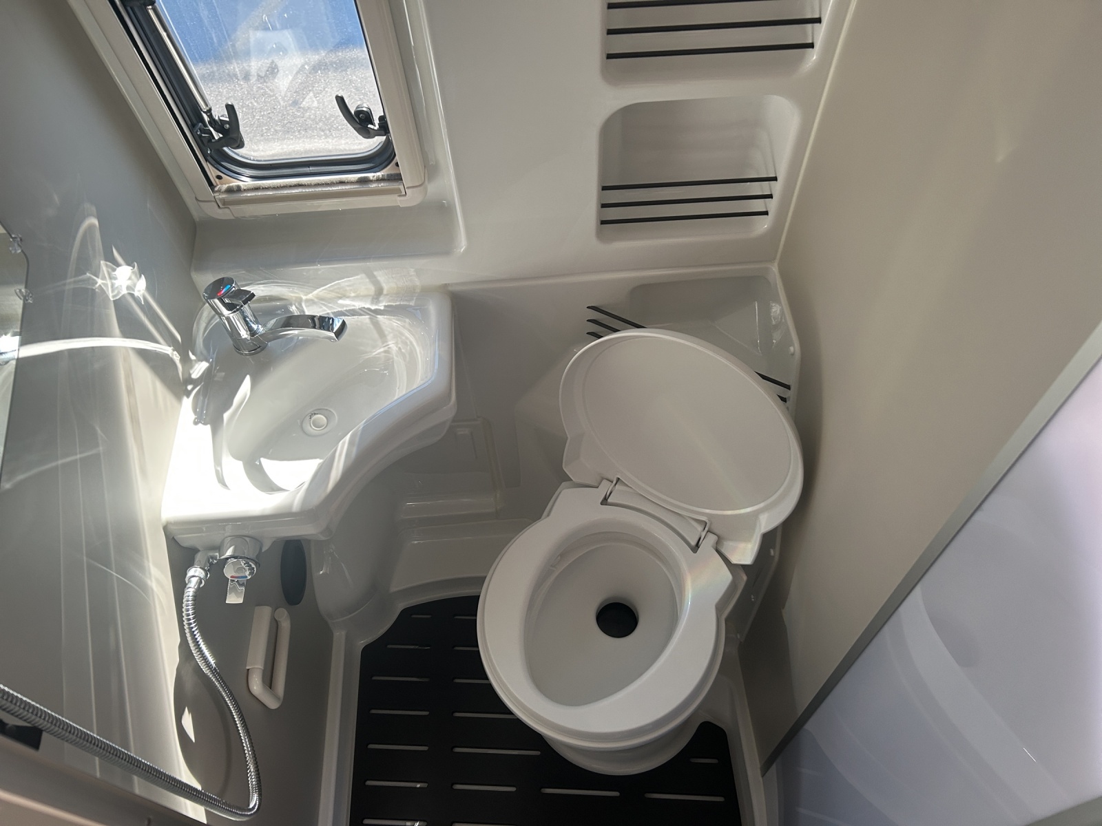WESTFALIA Columbus 600E 2.2D 8G-image-20