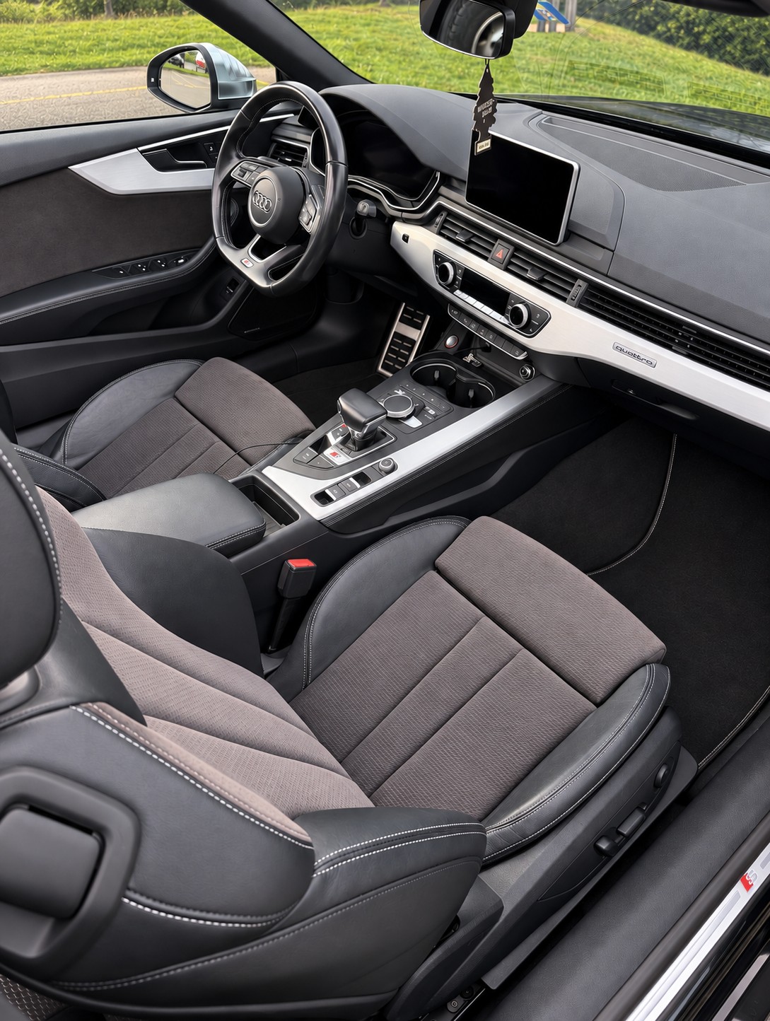 AUDI S5 Cabrio 3.0 V6 TFSI quattro tiptronic-image-6