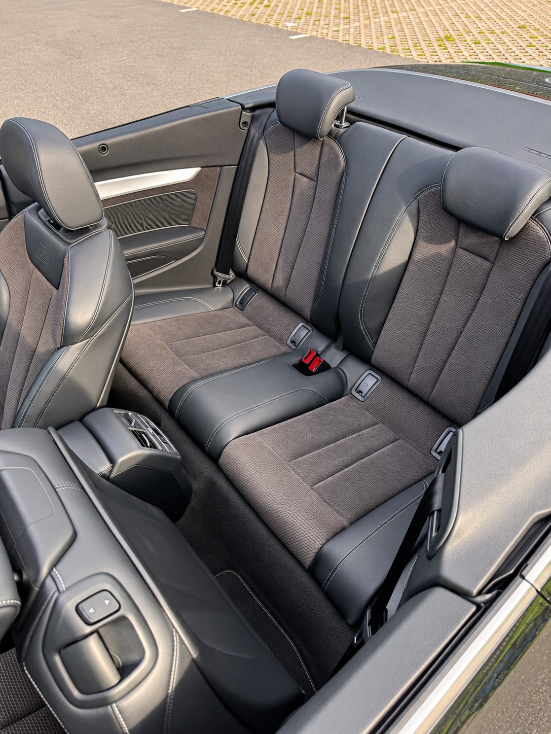 AUDI S5 Cabrio 3.0 V6 TFSI quattro tiptronic-image-7