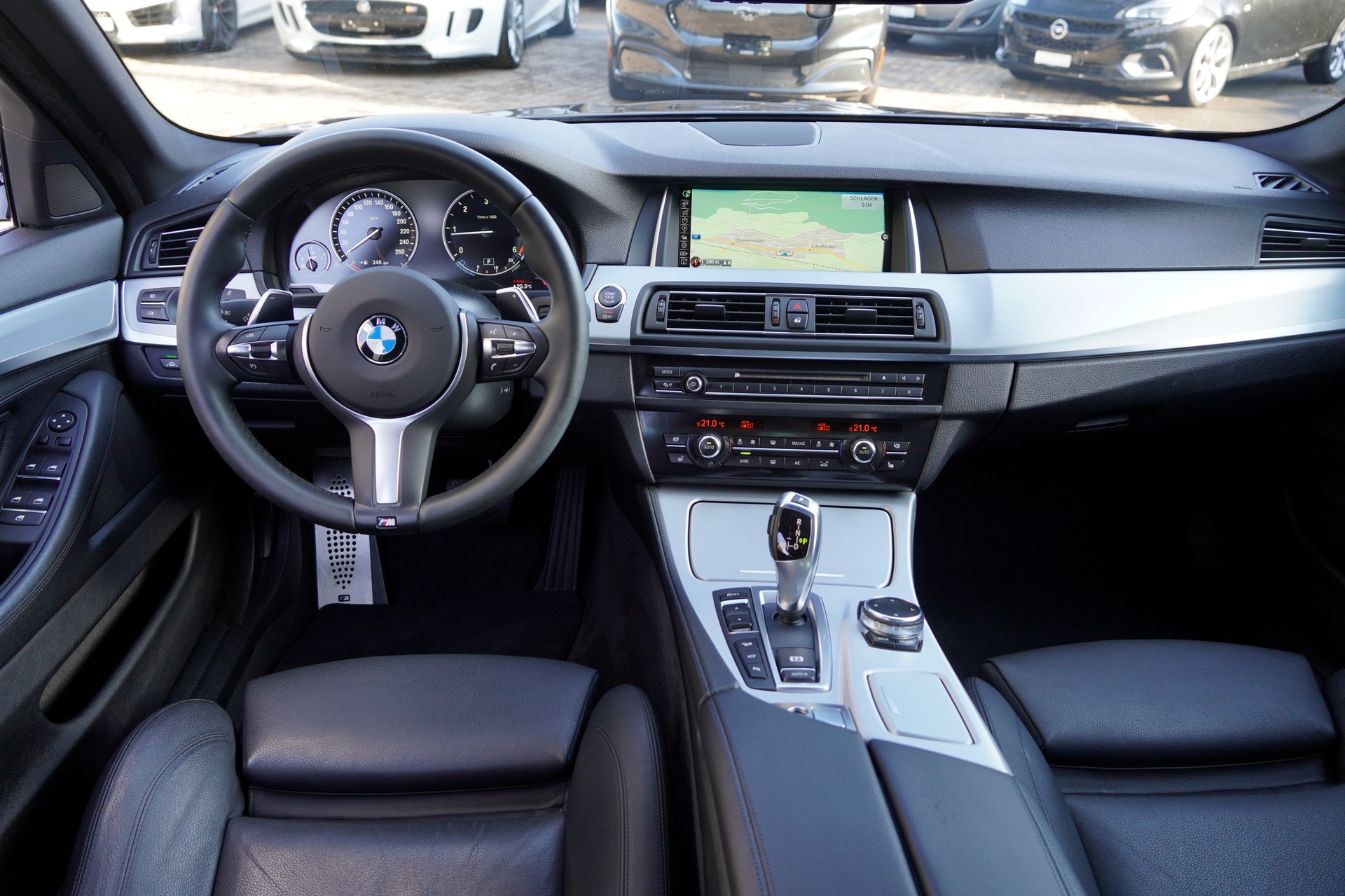 BMW 520d Touring xDrive Steptronic-image-13