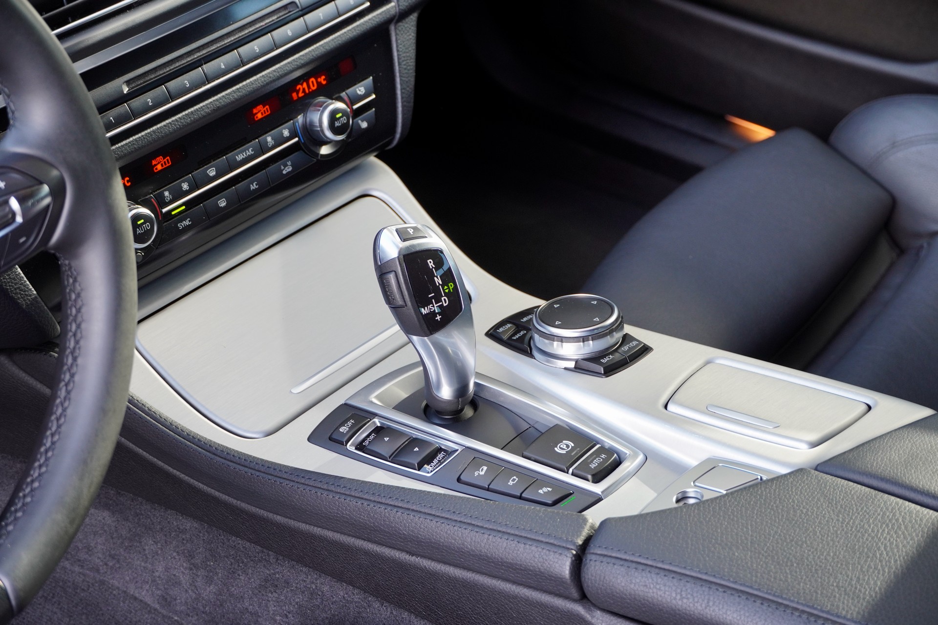 BMW 520d Touring xDrive Steptronic-image-9