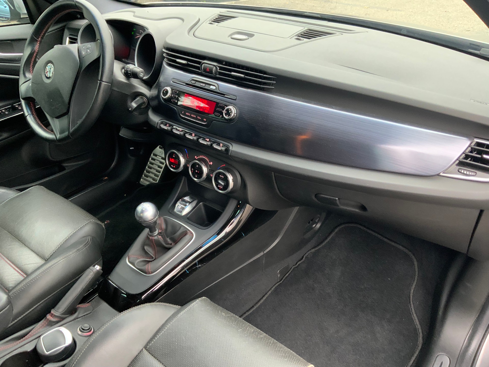 ALFA ROMEO Giulietta 1.4 MultiAir Progression-image-9