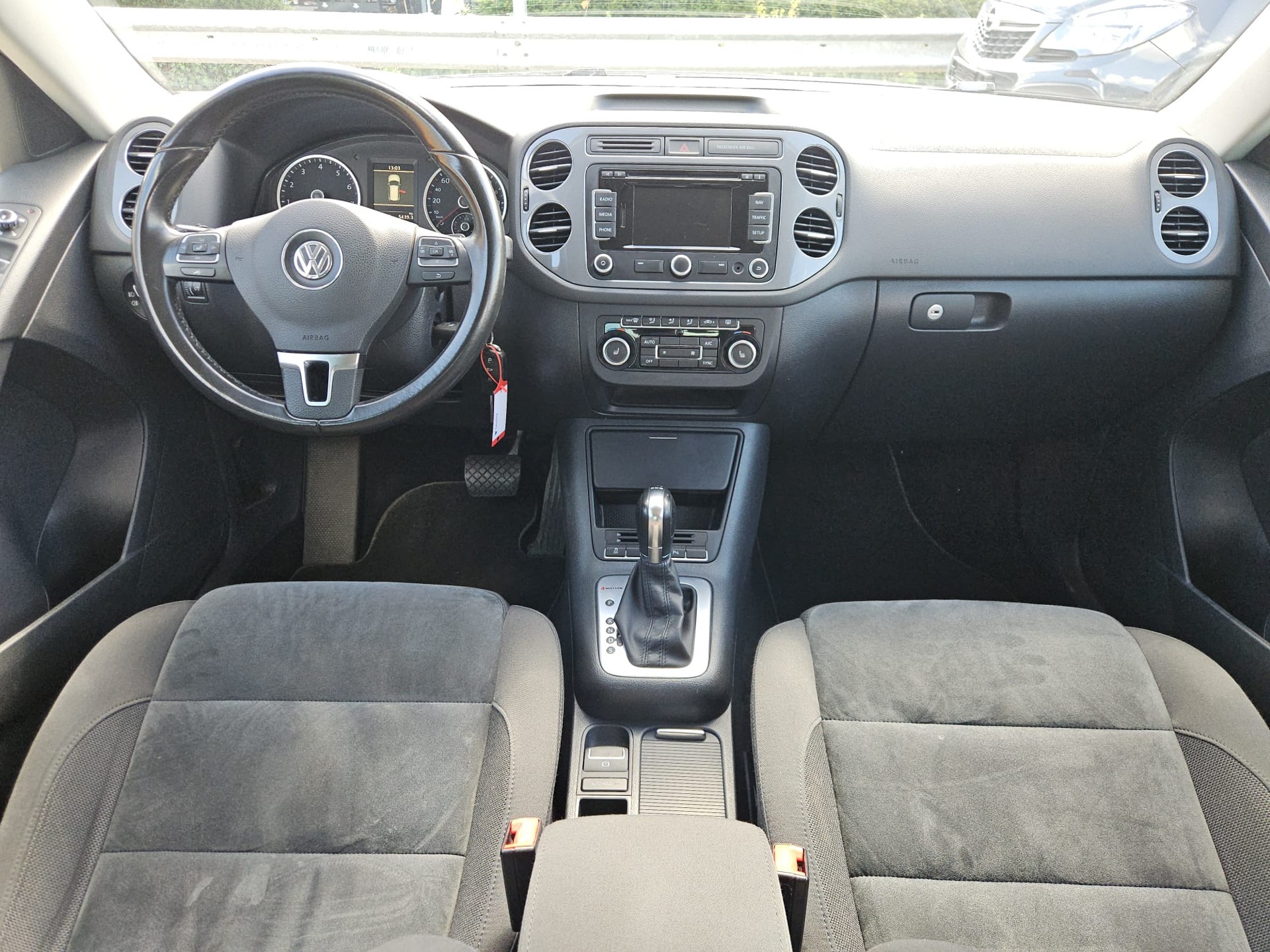 VW Tiguan 2.0 TSI Sport&Style 4Motion DSG-image-7