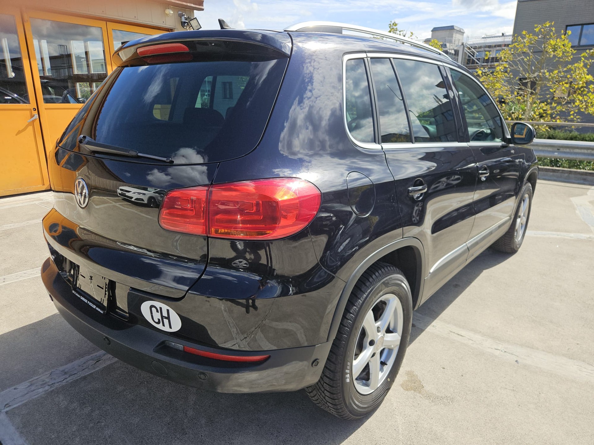 VW Tiguan 2.0 TSI Sport&Style 4Motion DSG-image-3