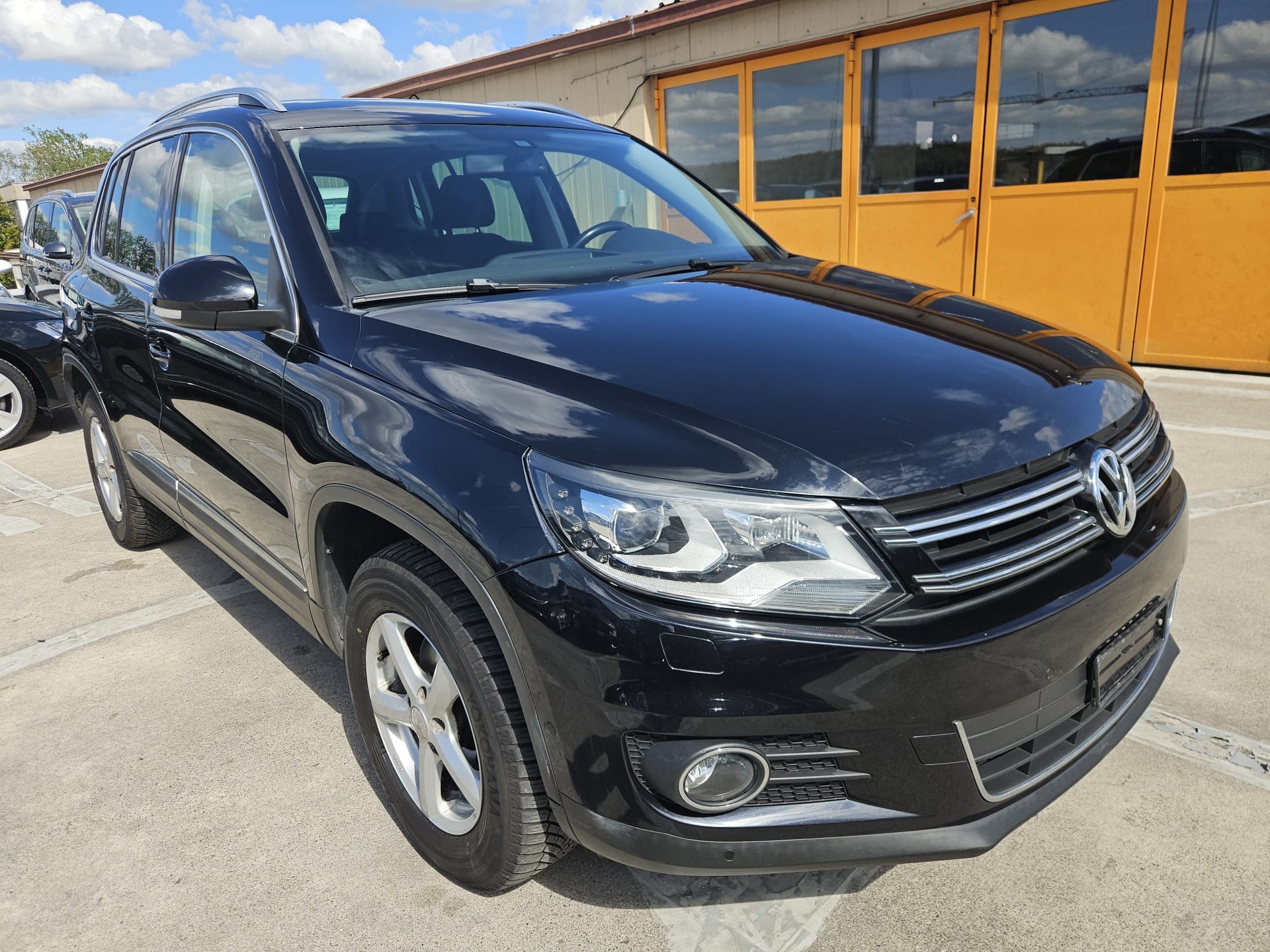 VW Tiguan 2.0 TSI Sport&Style 4Motion DSG-image-5
