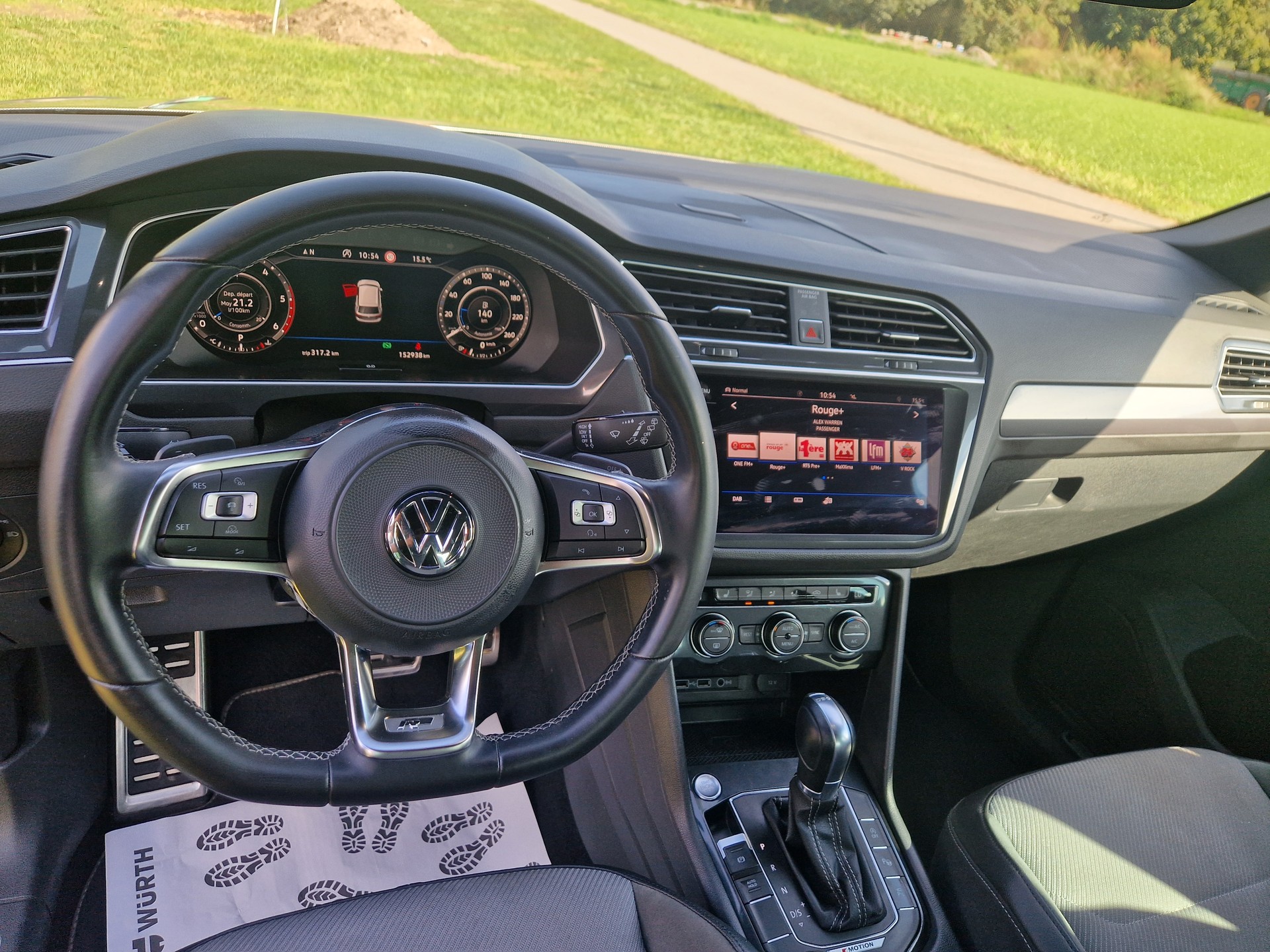VW Tiguan 2.0 TDI SCR Sound 4Motion DSG-image-10