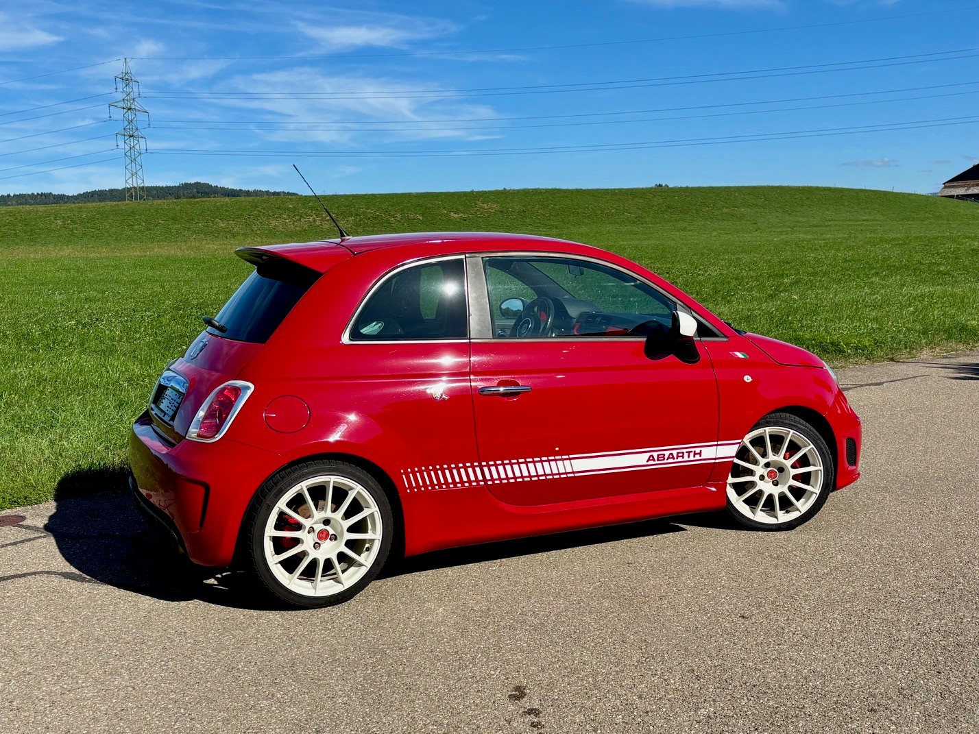FIAT 500 1.4 16V Turbo Abarth 695 SS-image-9
