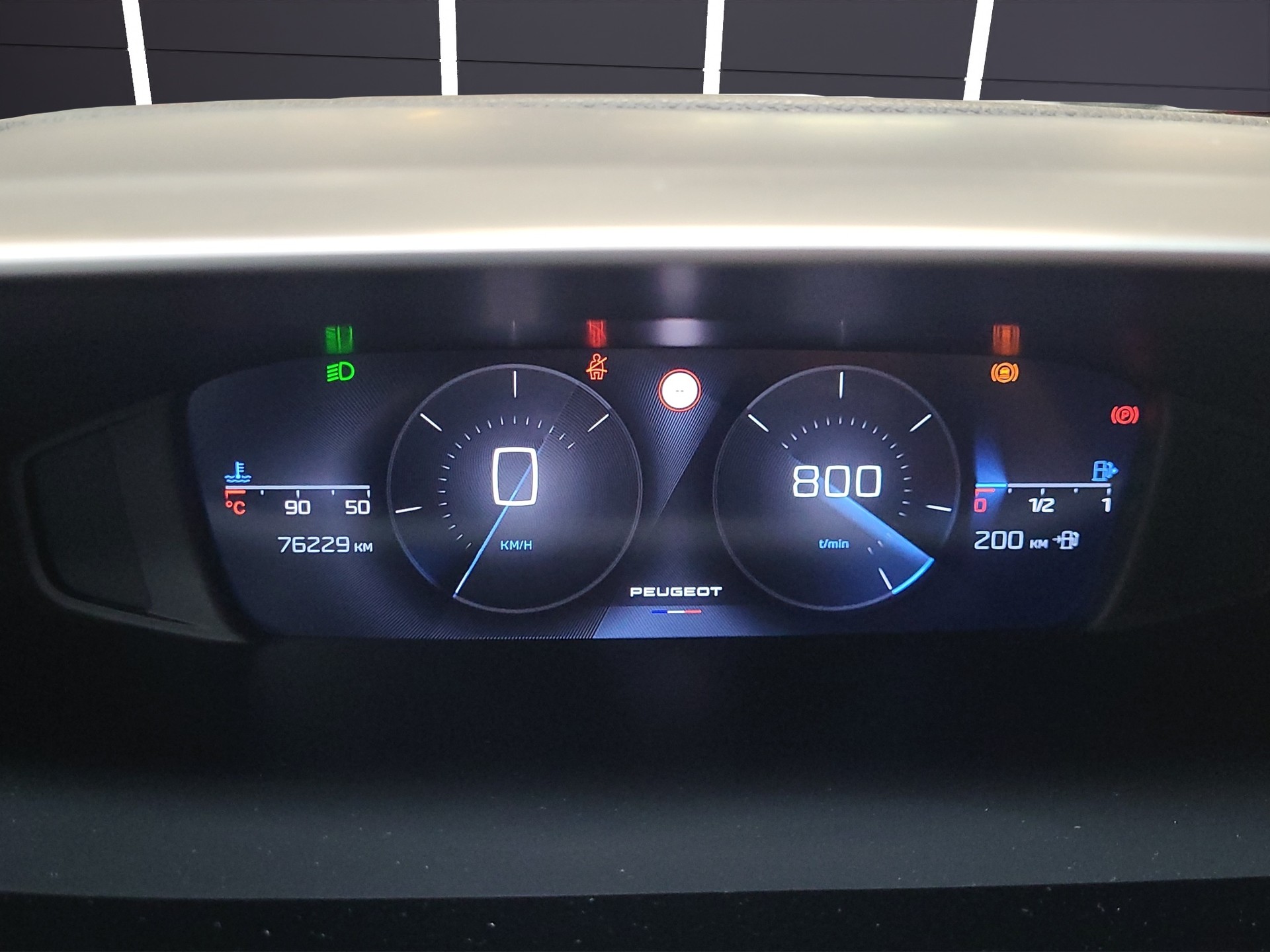 PEUGEOT 308 SW 1.2 Allure Pack-image-8