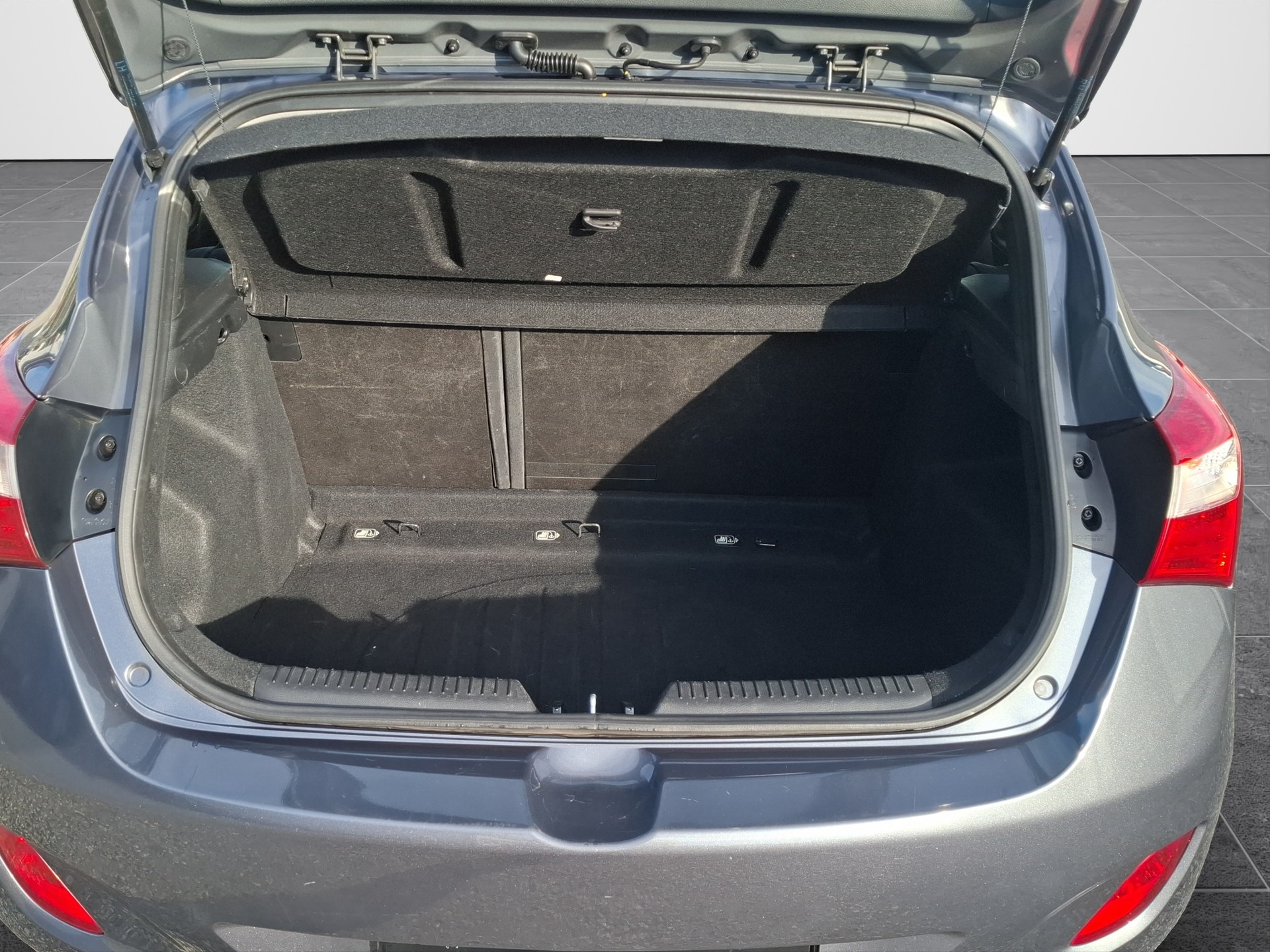 HYUNDAI i30 1.4 Pica-image-15