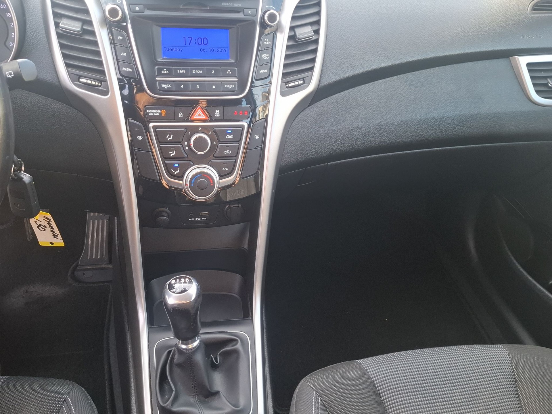 HYUNDAI i30 1.4 Pica-image-11