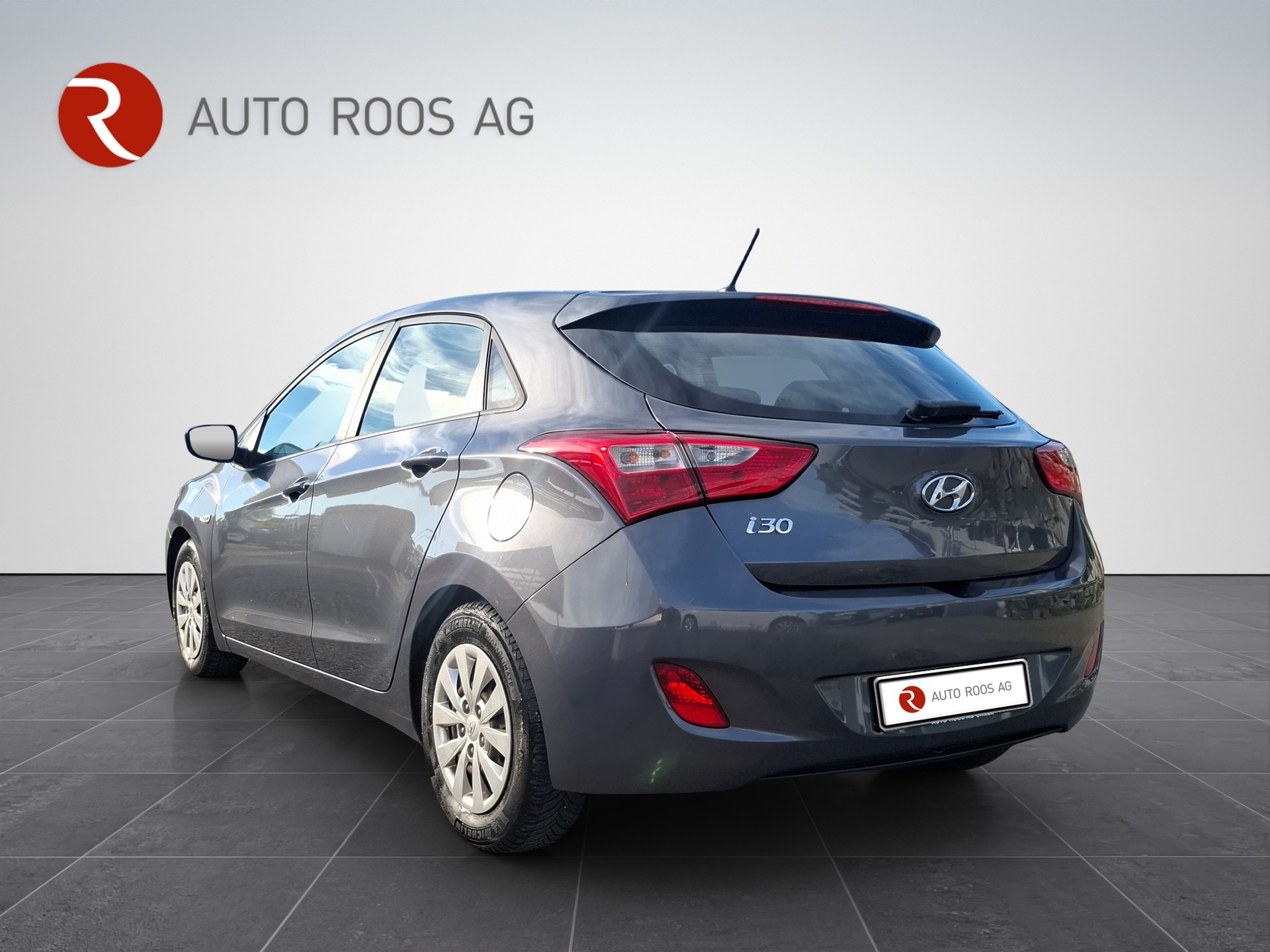 HYUNDAI i30 1.4 Pica-image-3