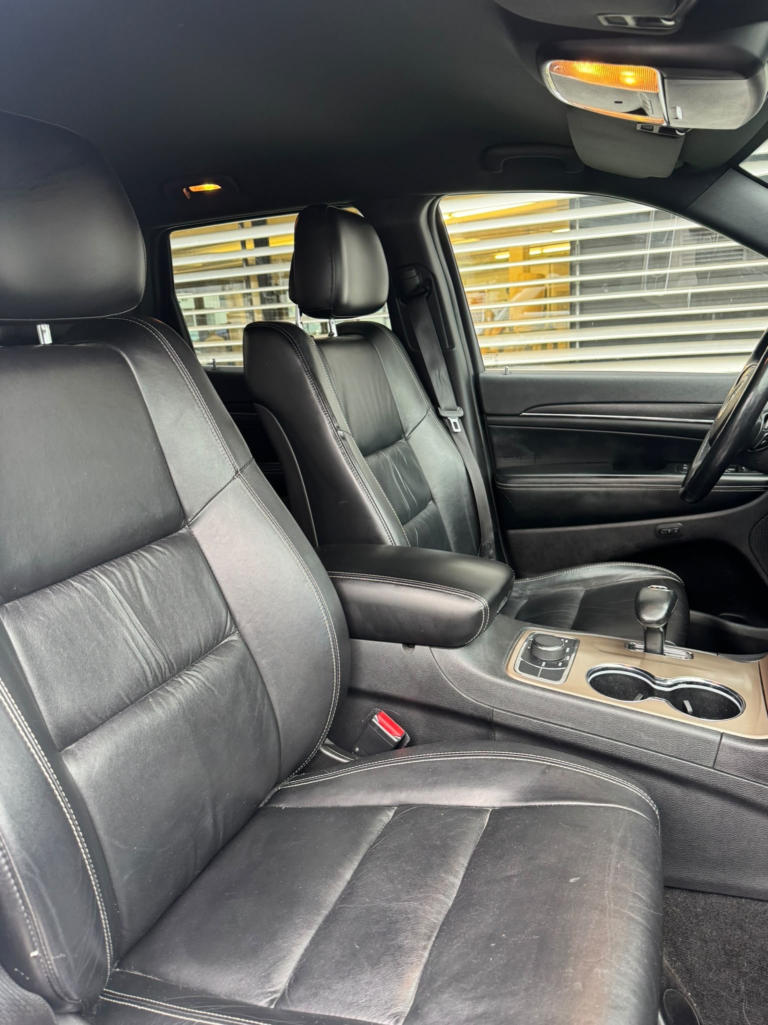 JEEP Grand Cherokee 3.0 CRD Limited Automatic-image-12
