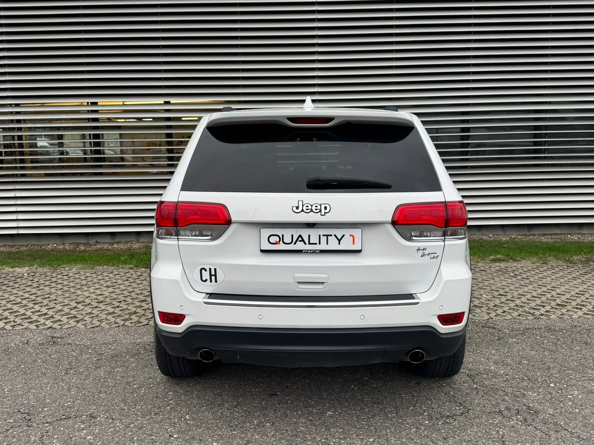 JEEP Grand Cherokee 3.0 CRD Limited Automatic-image-3