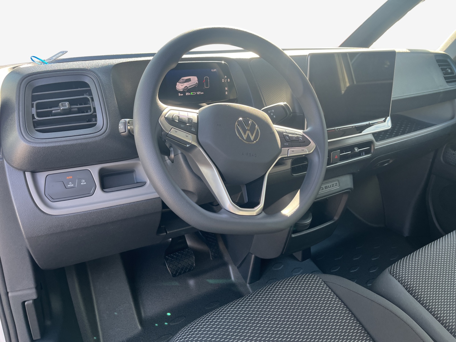 VW ID. Buzz Cargo Pro 4Motion-image-10