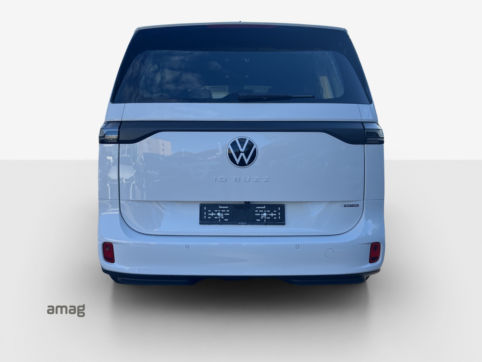 VW ID. Buzz Cargo Pro 4Motion-image-3
