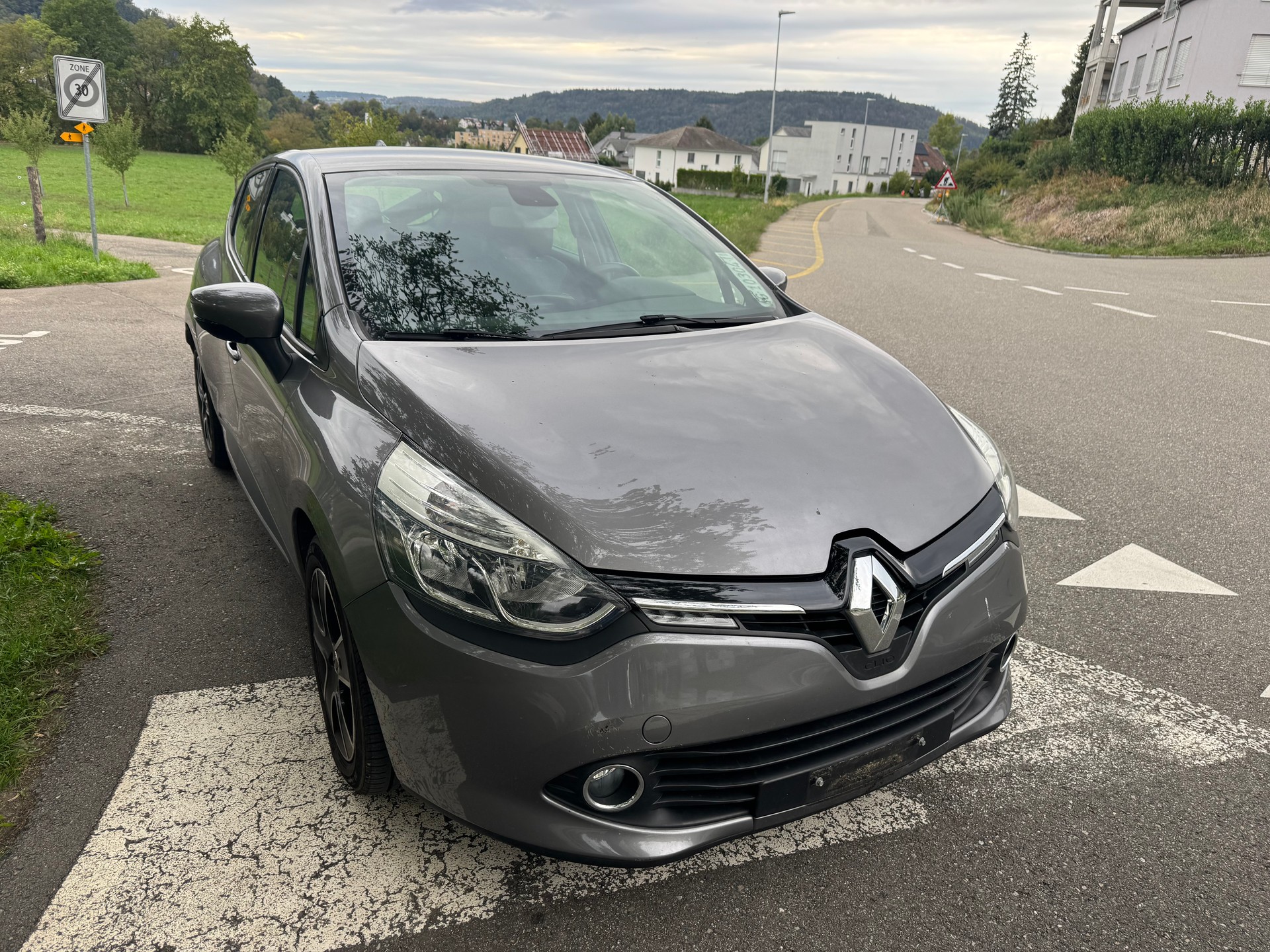 RENAULT Clio 1.2 16V T GT EDC-image-2