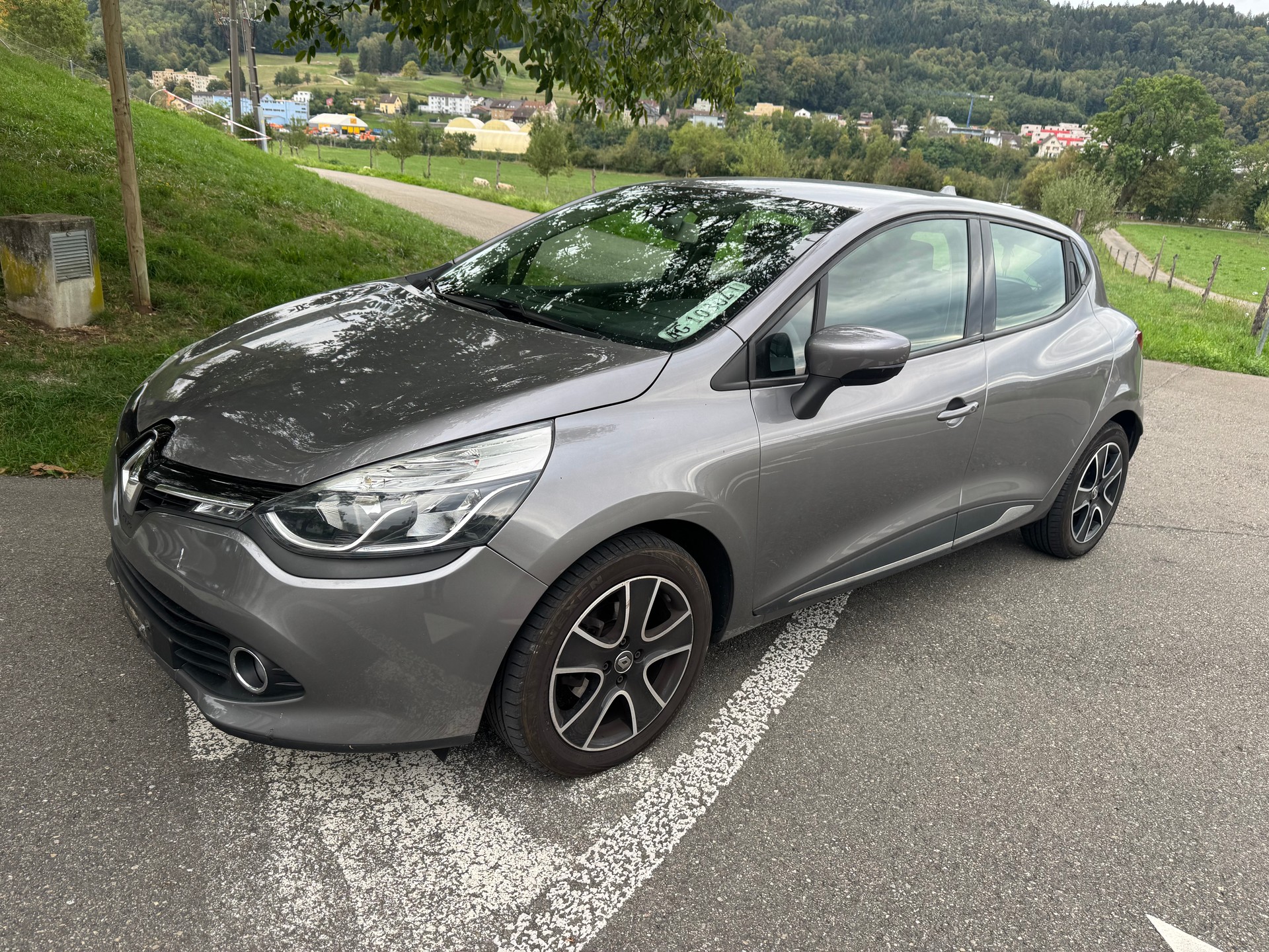 RENAULT Clio 1.2 16V T GT EDC-image-0
