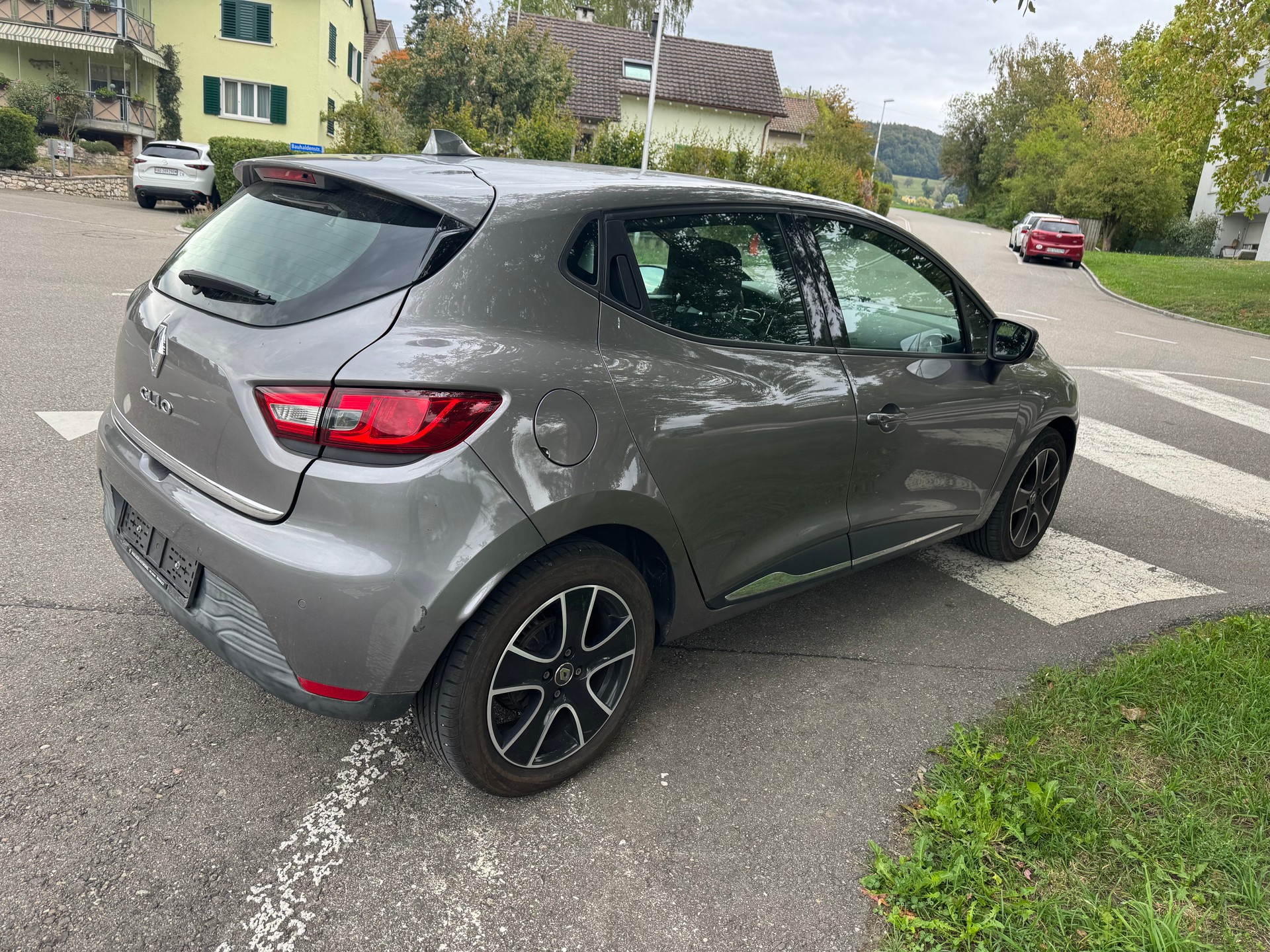 RENAULT Clio 1.2 16V T GT EDC-image-3