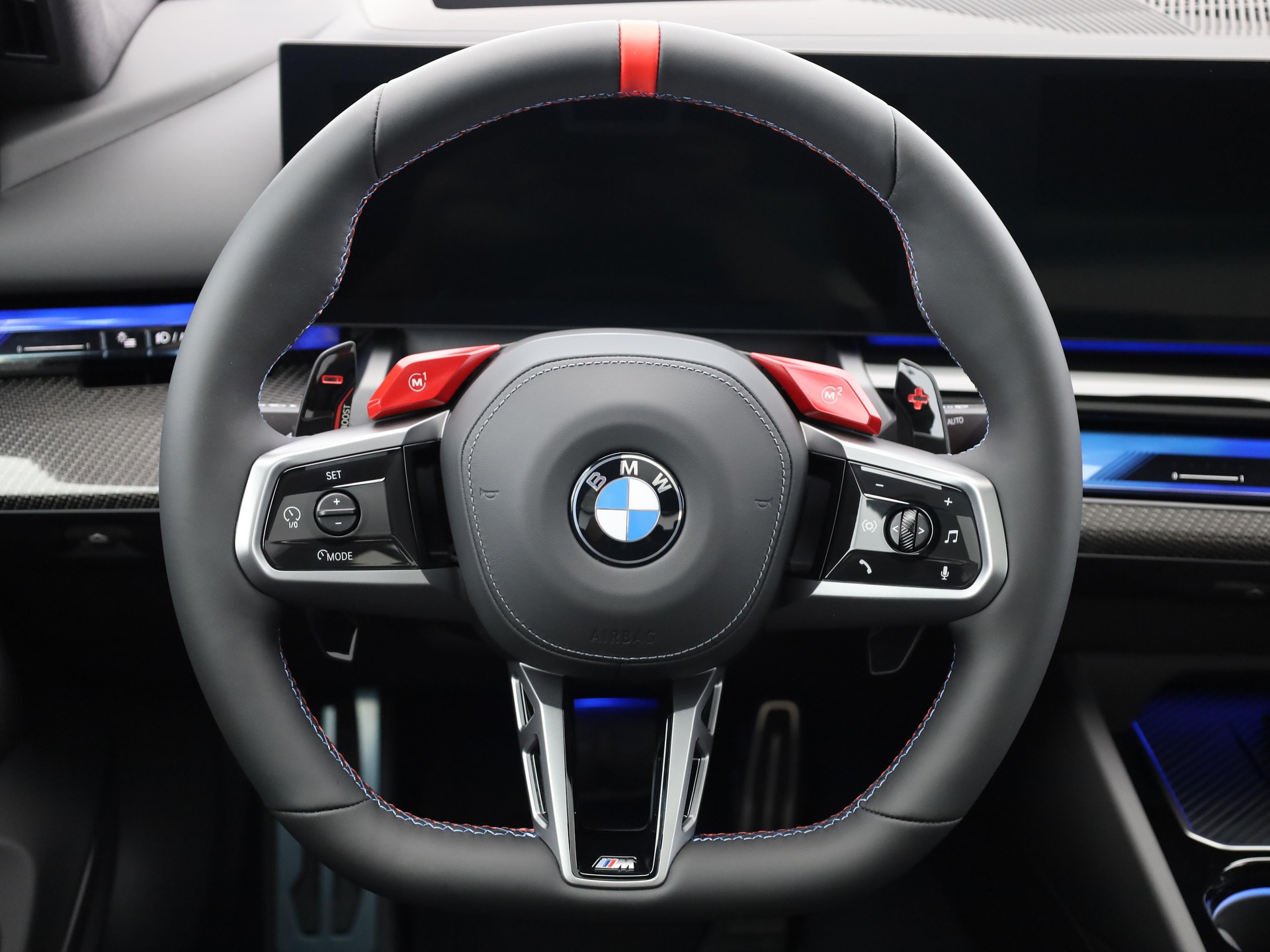 BMW M5 xDrive Limousine-image-19