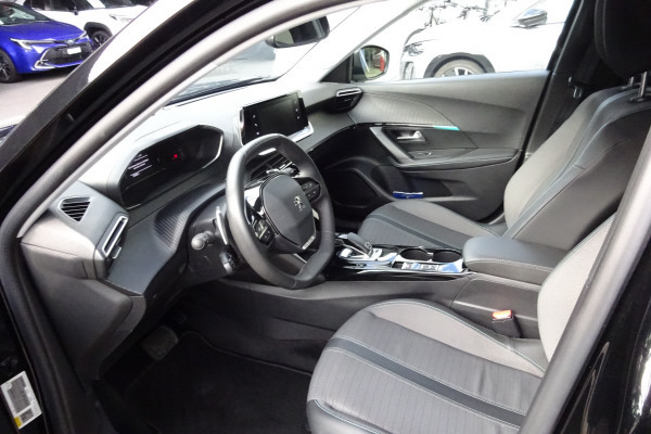 PEUGEOT 2008 1.2 PT All.Pack EAT8-image-4