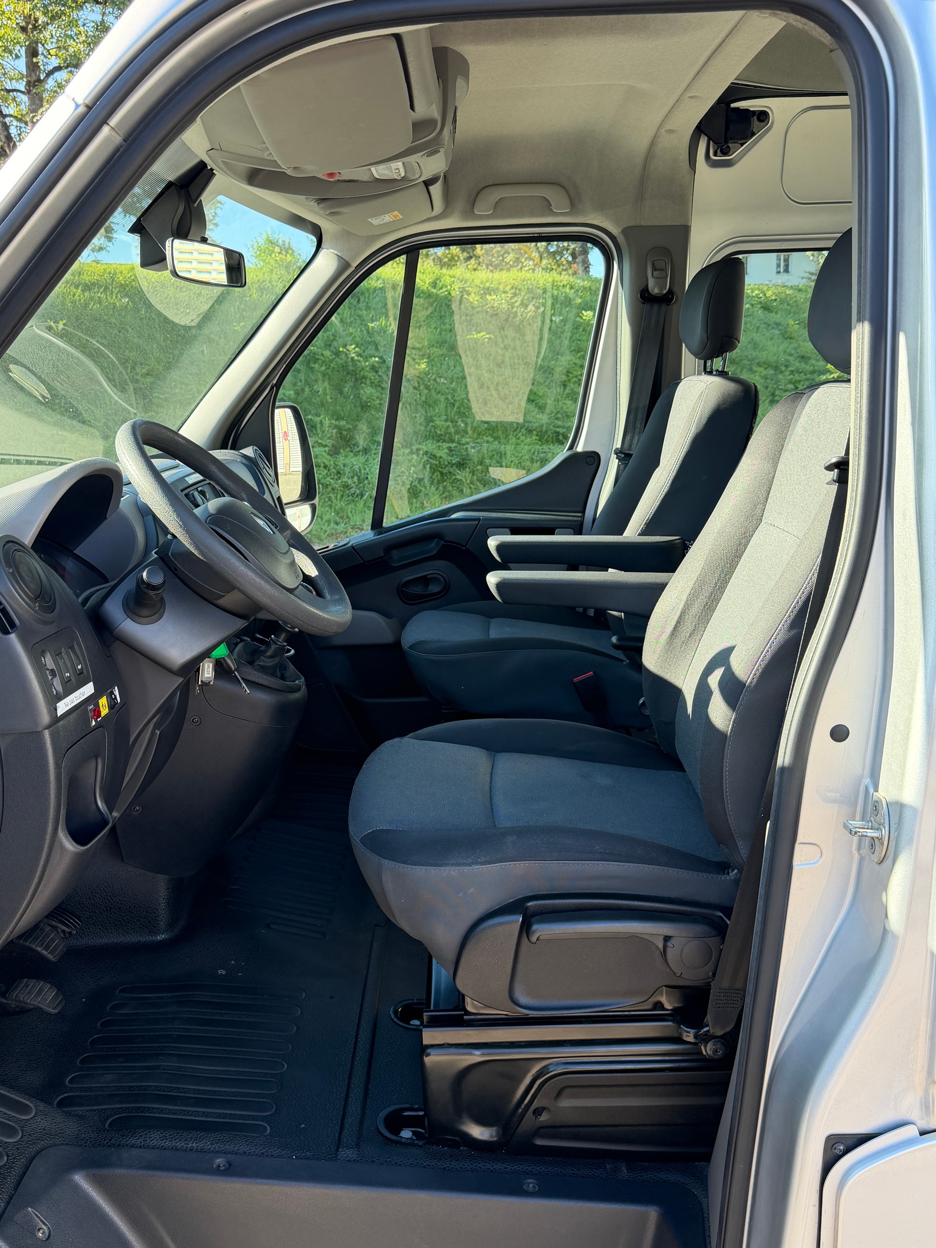 RENAULT Master T35 ENERGY dCi 145 Trabus L3H2-image-7