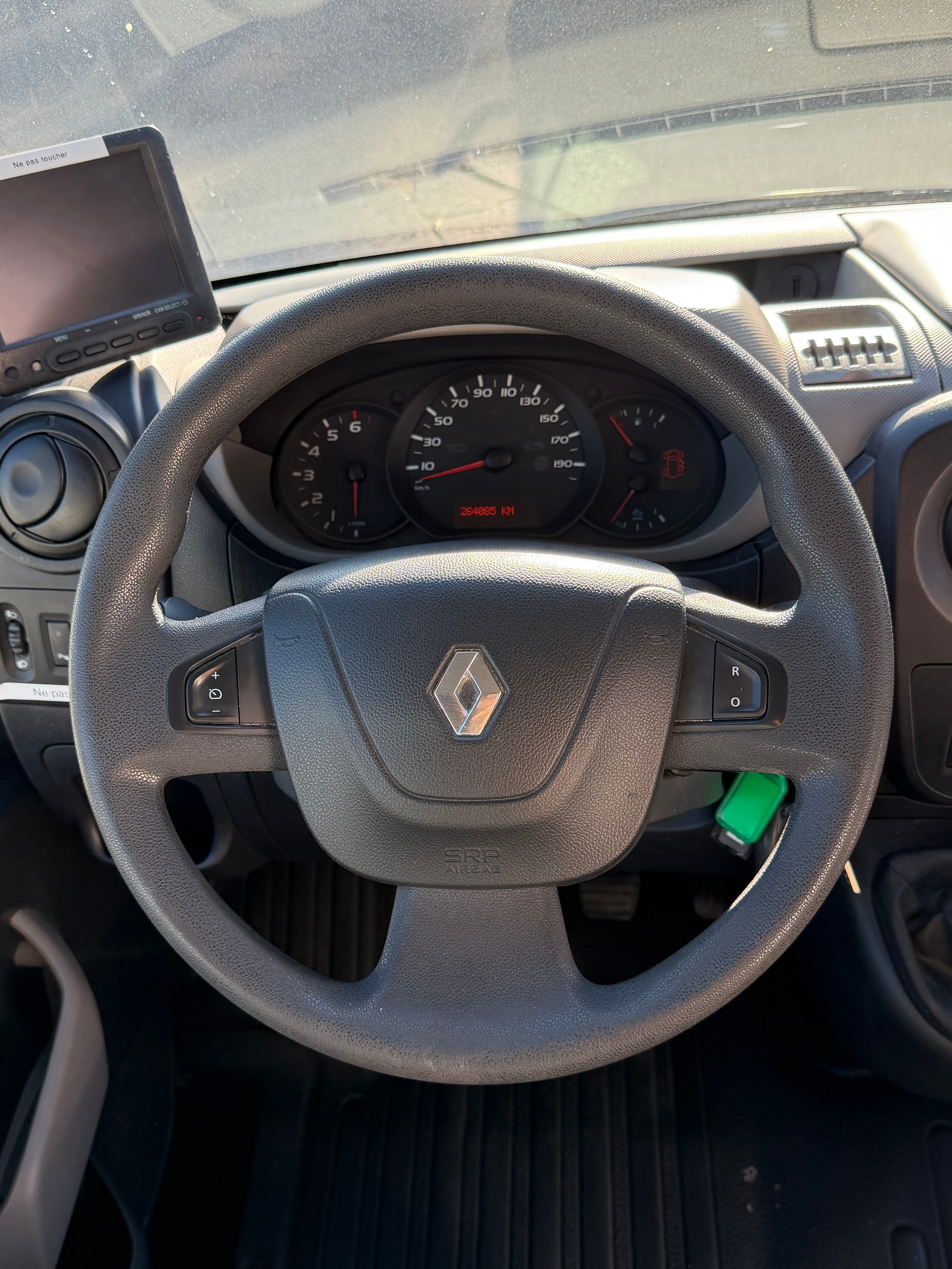 RENAULT Master T35 ENERGY dCi 145 Trabus L3H2-image-9