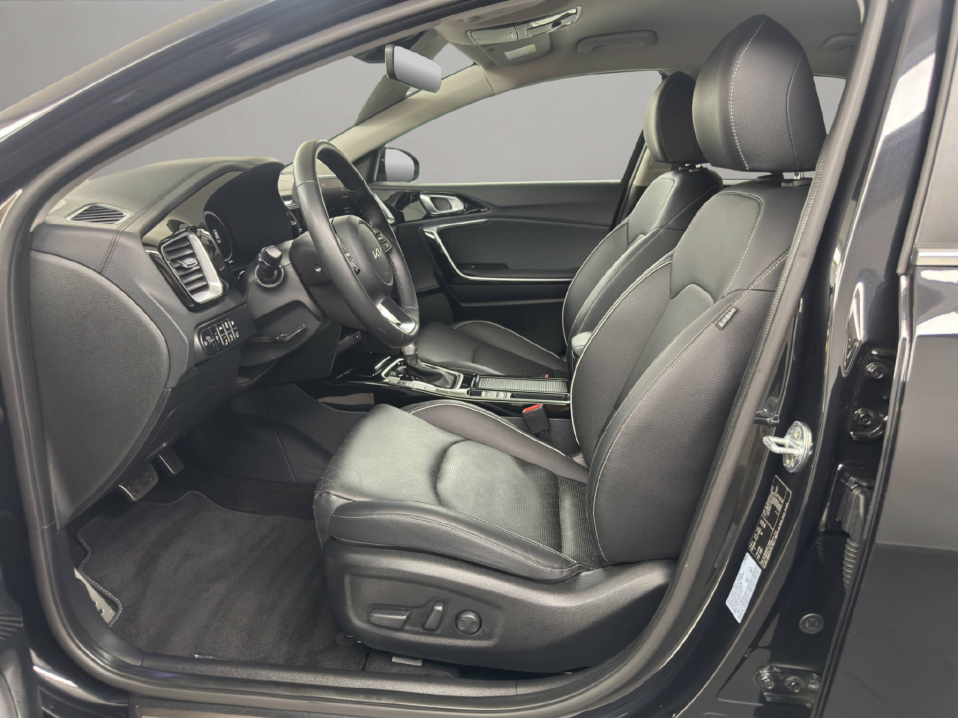 KIA XCeed 1.6 GDi Plug-in Hybrid Style-image-5