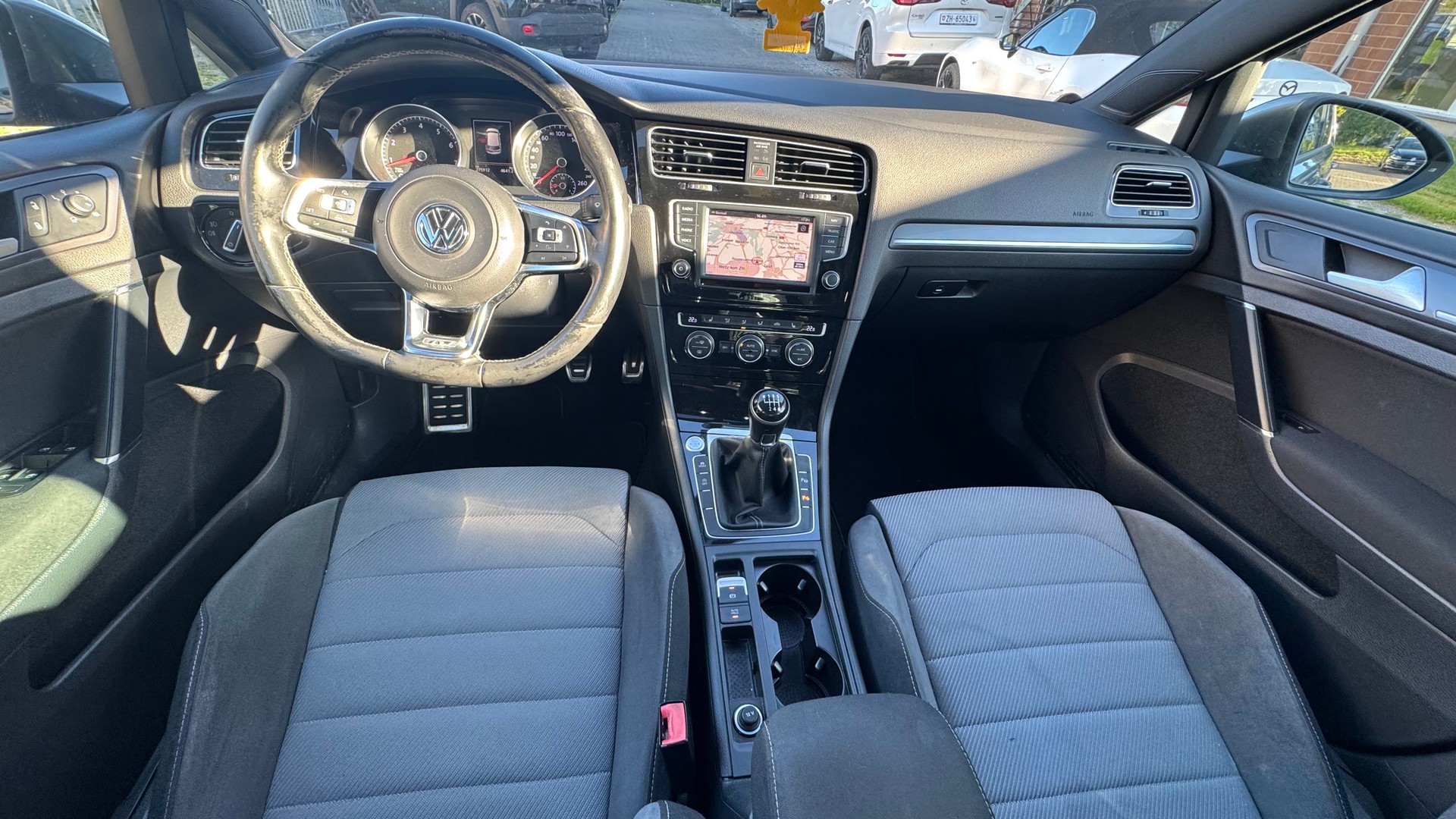 VW Golf 1.4 TSI Allstar R-Line-image-7