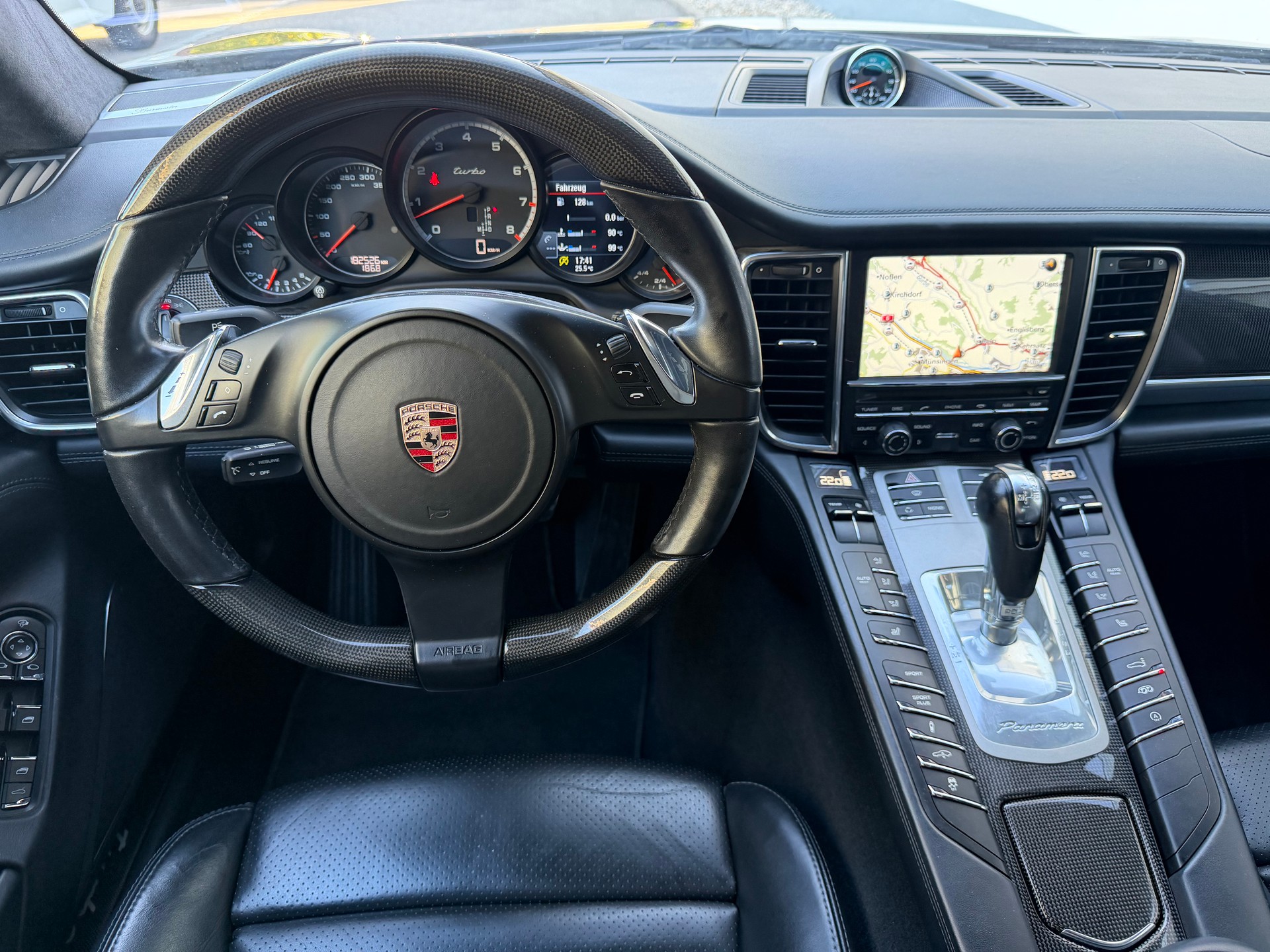 PORSCHE Panamera Turbo 4.8 PDK-image-19