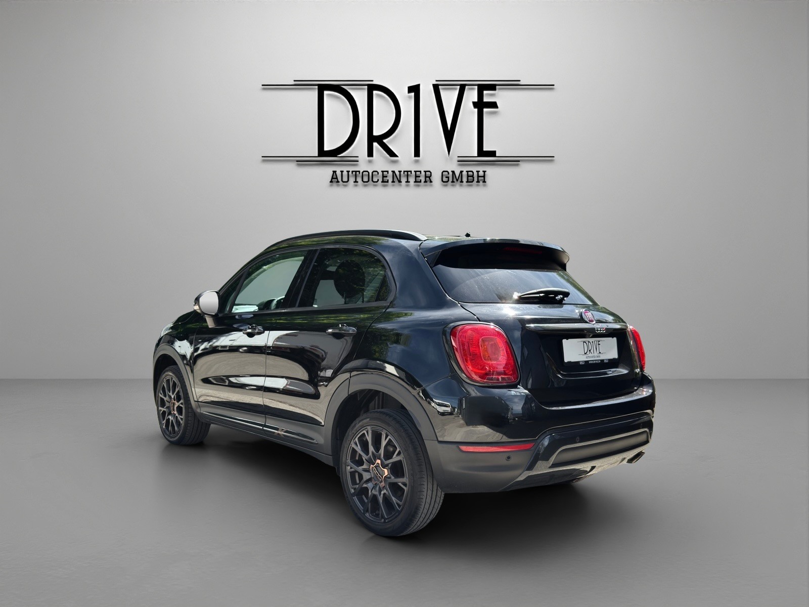 FIAT 500X 2.0 MJ Off Road Look S-Design 4x4 Automatic-image-6