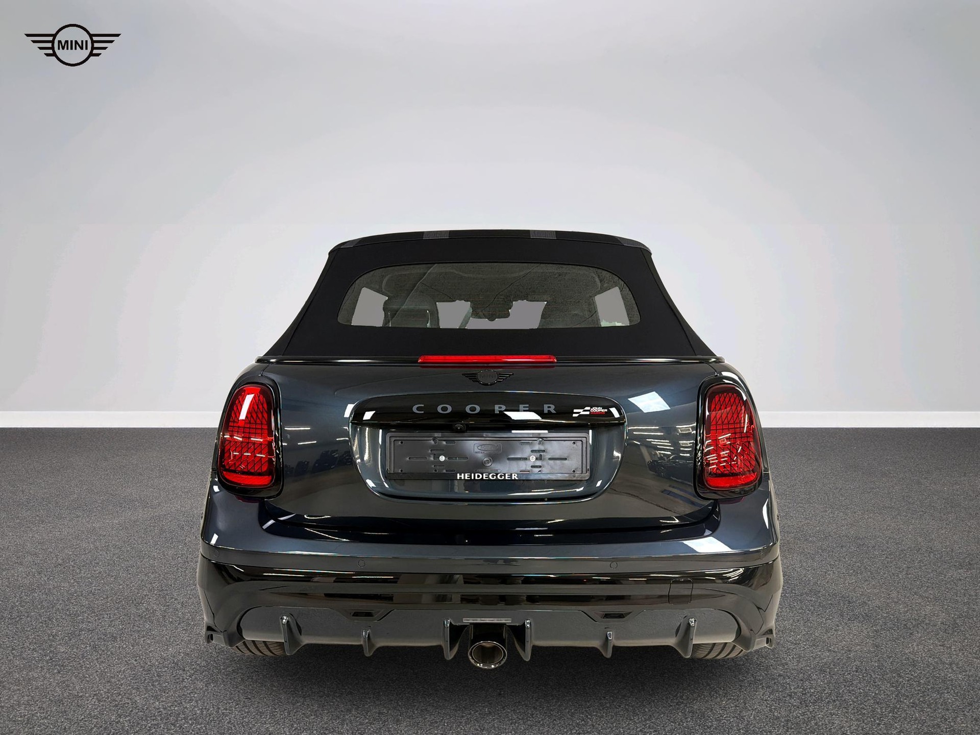 MINI John Cooper Works Cabrio-image-14