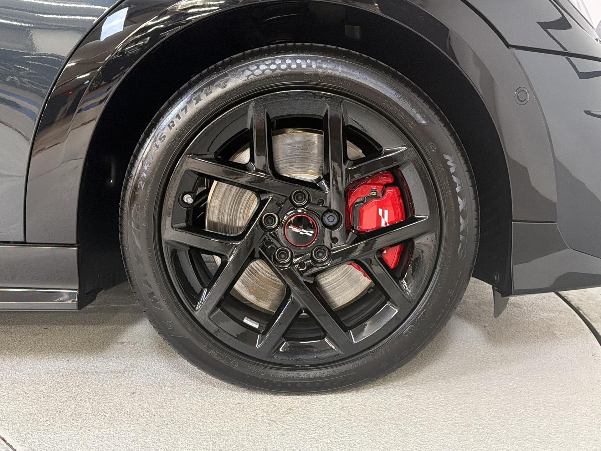 MINI John Cooper Works Cabrio-image-6