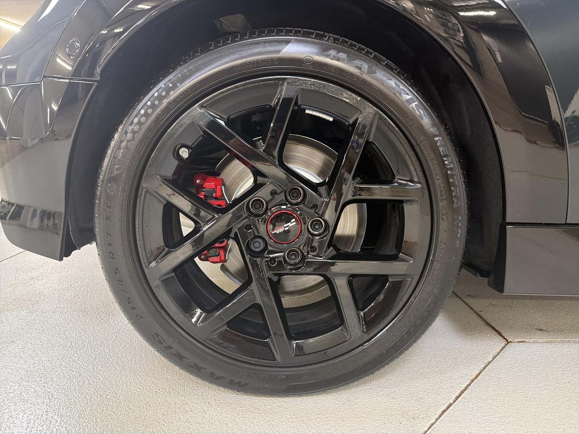 MINI John Cooper Works Cabrio-image-8