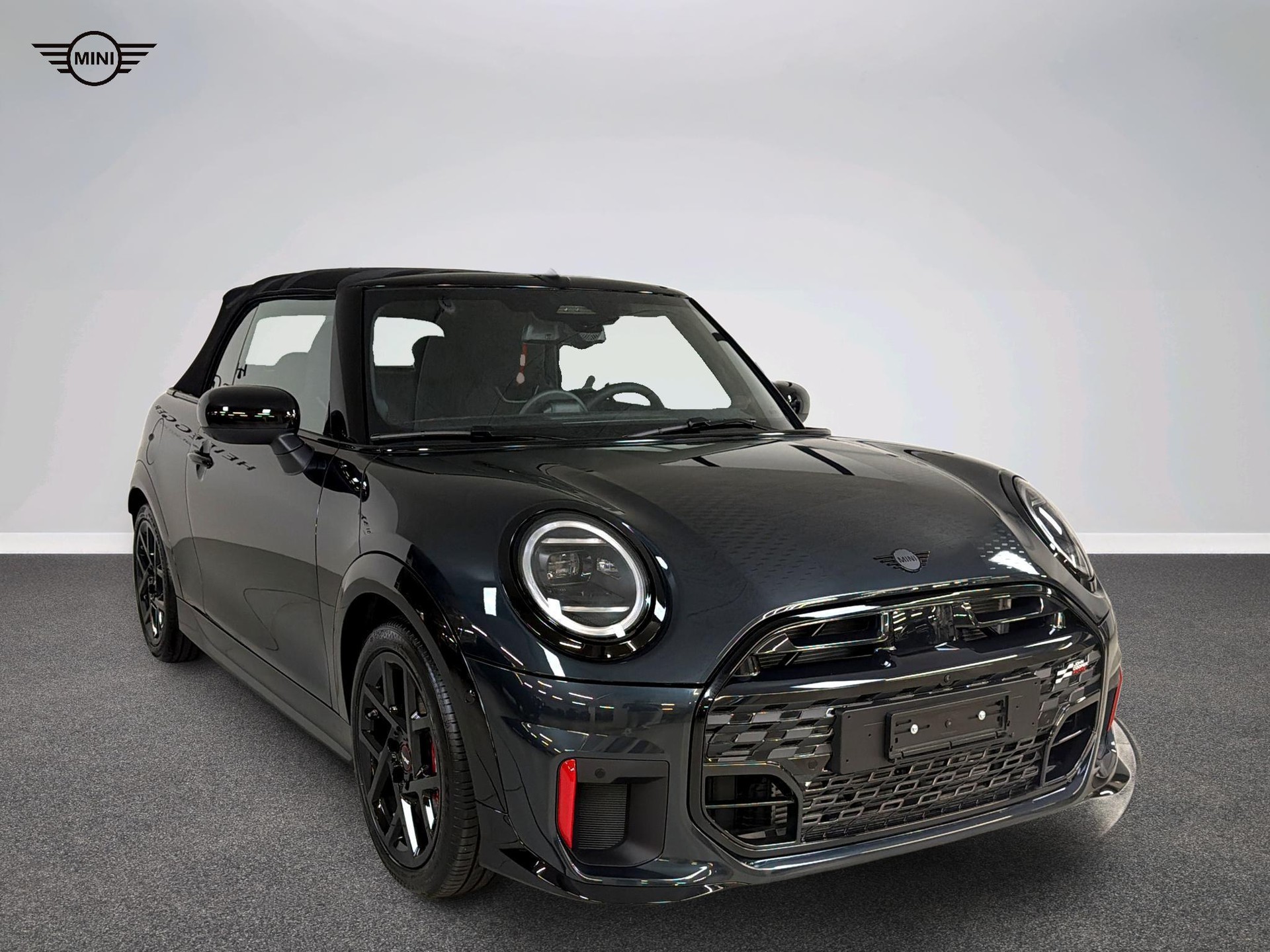 MINI John Cooper Works Cabrio-image-11
