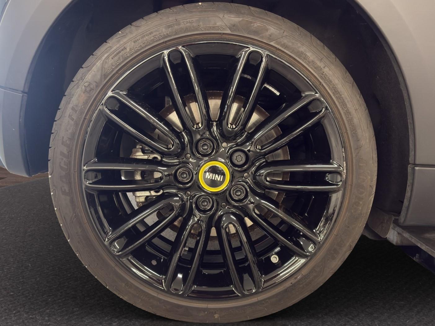 MINI Cooper SE-image-10