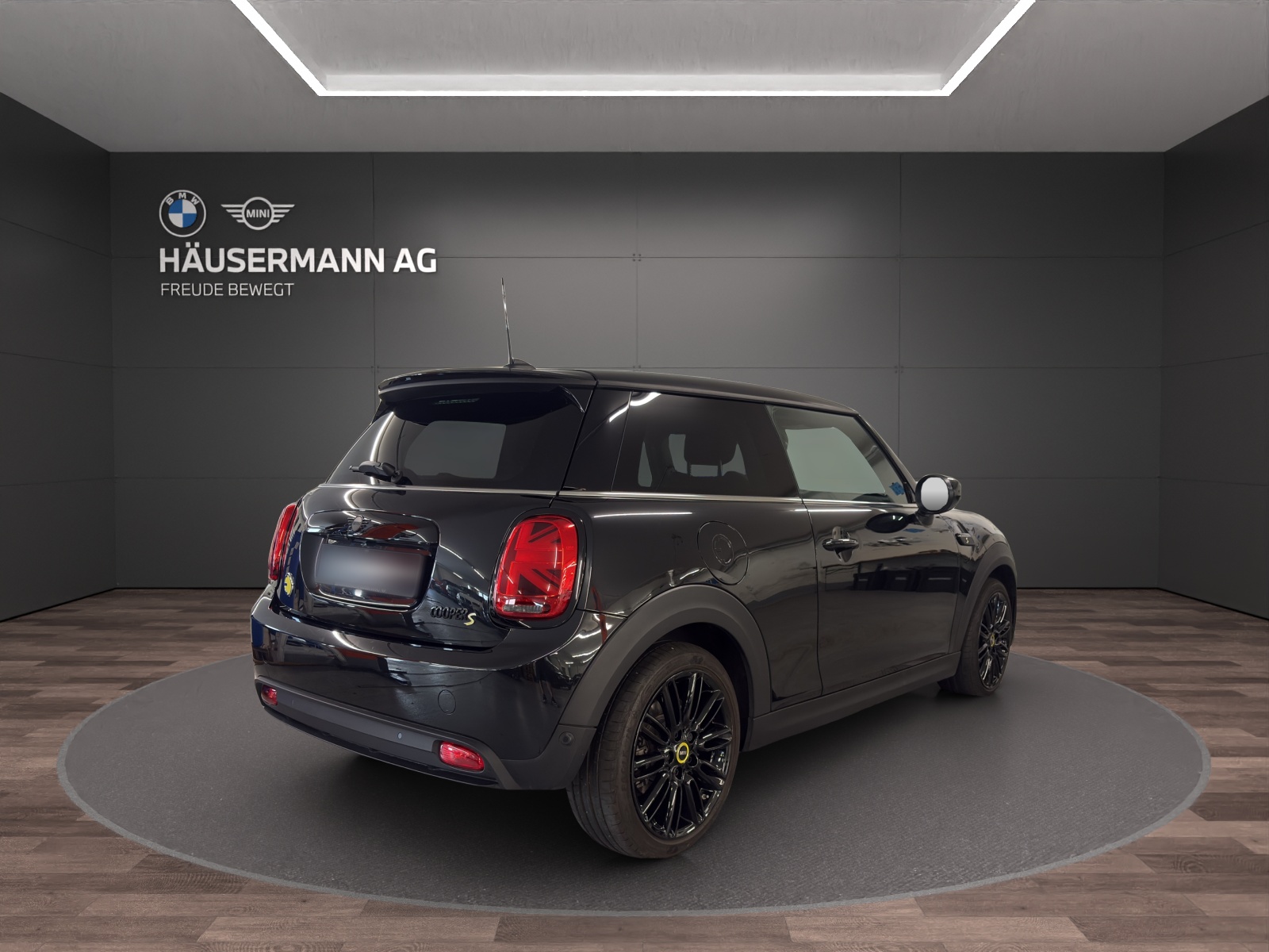 MINI Cooper SE-image-4