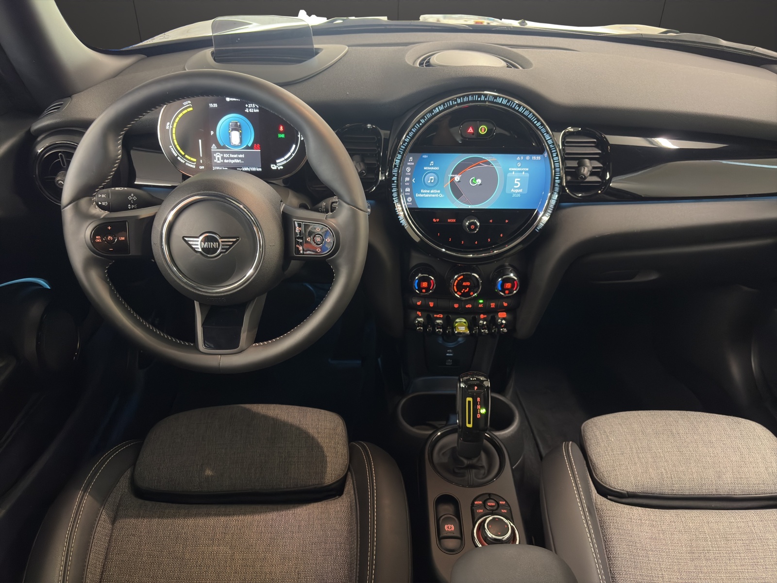 MINI Cooper SE-image-7