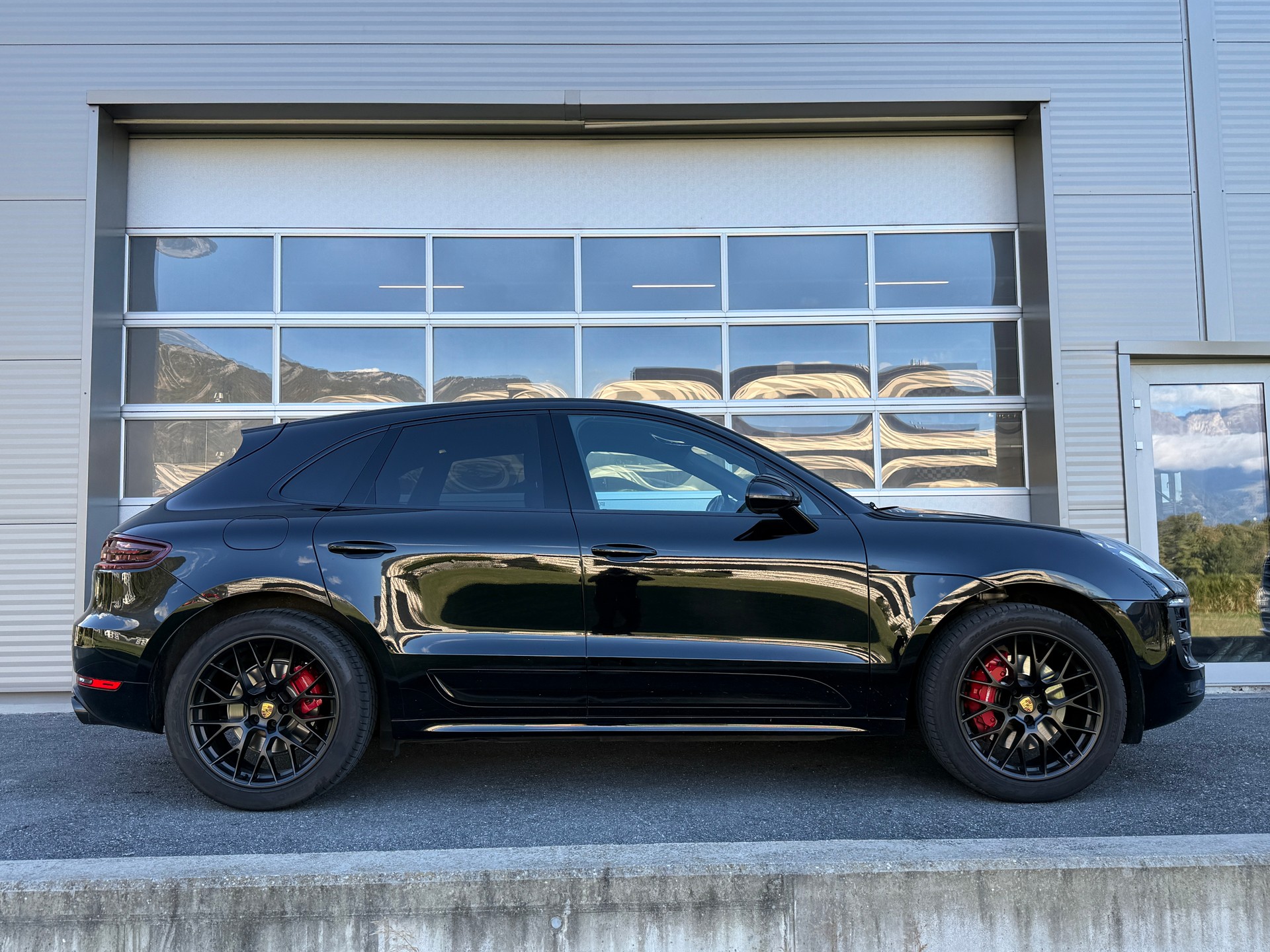 PORSCHE Macan GTS PDK-image-0