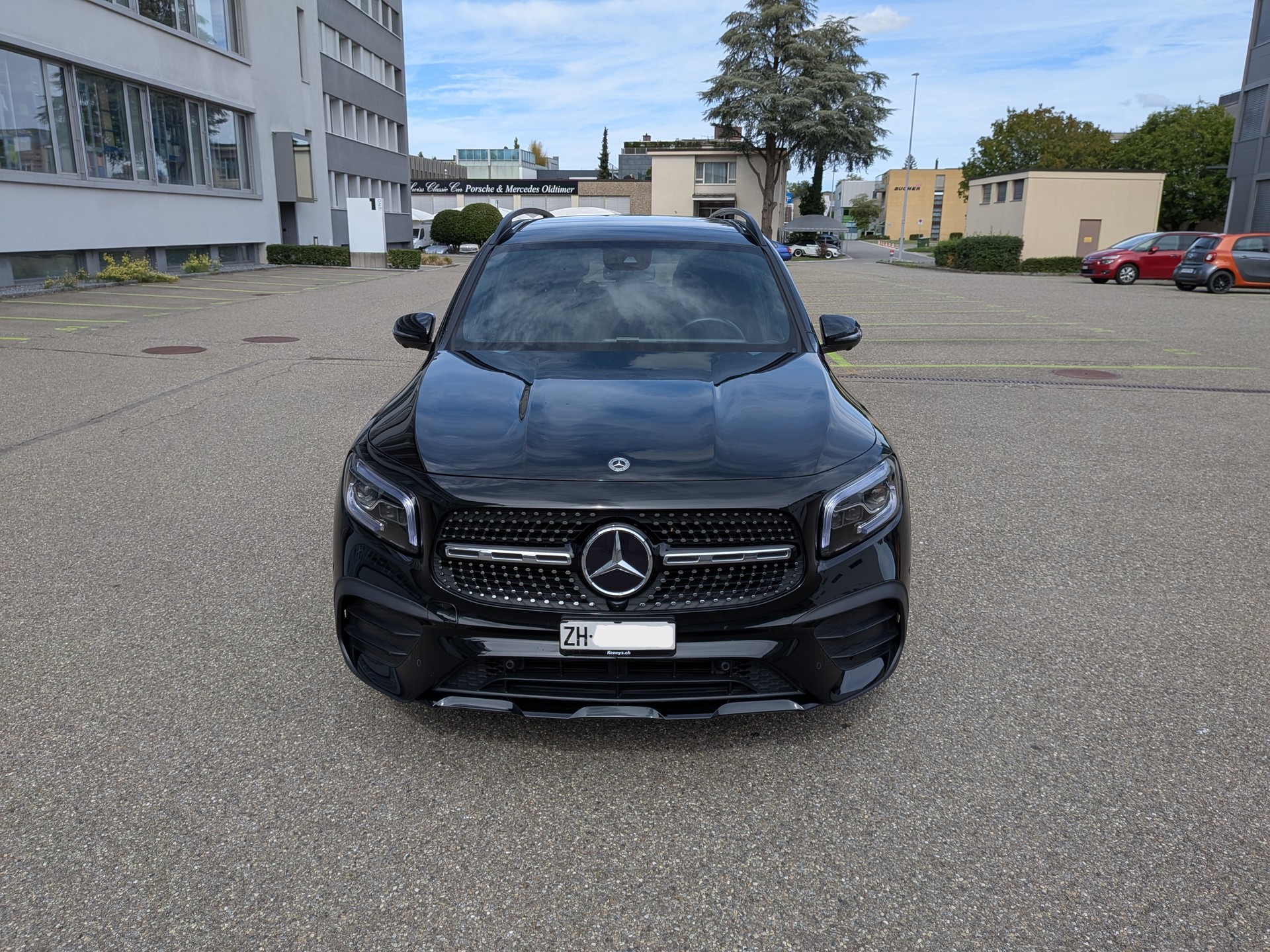 MERCEDES-BENZ GLB 250 AMG Line 4matic-image-4