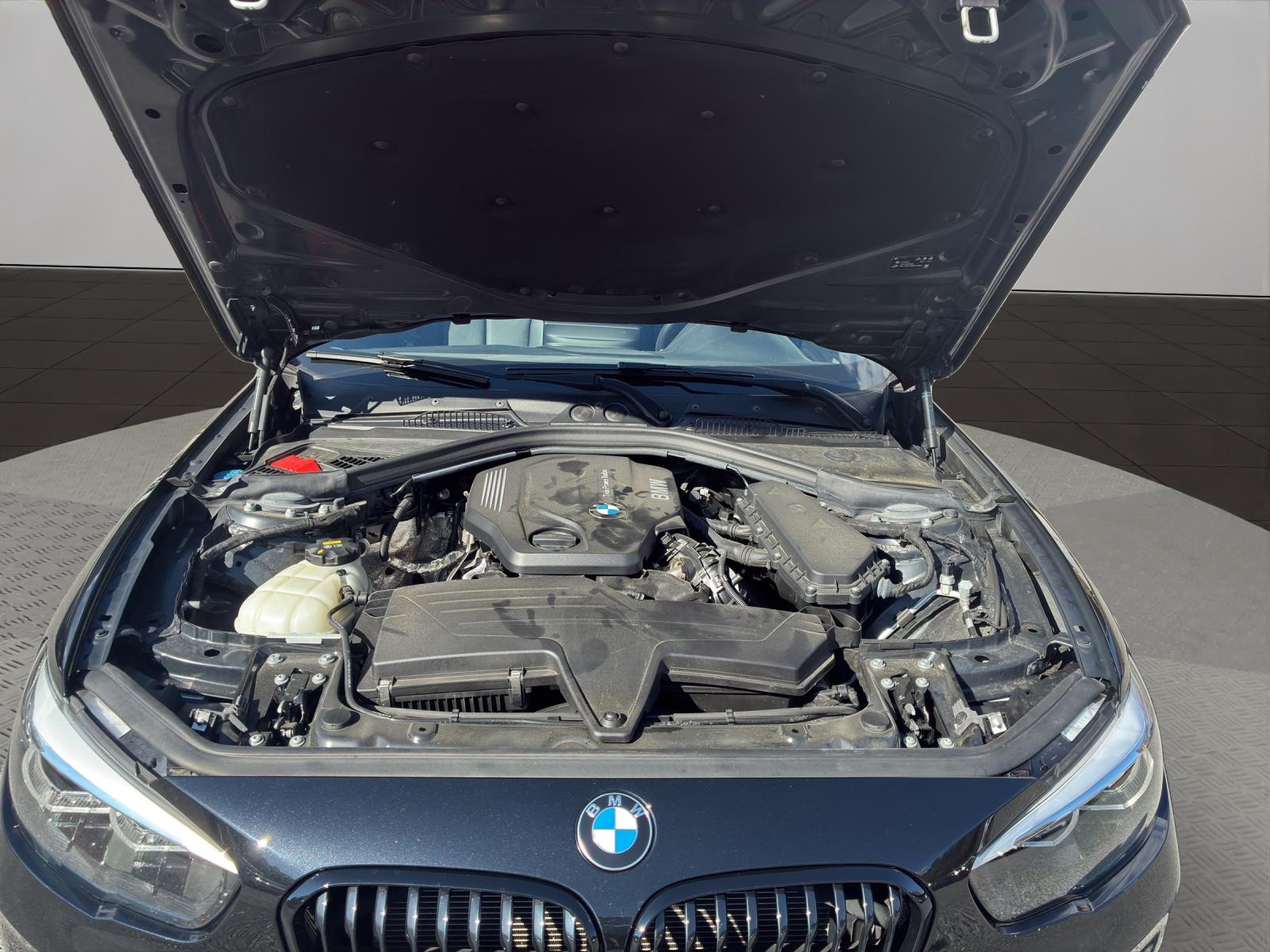 BMW 1er Reihe F20 120d xDrive SAG-image-16