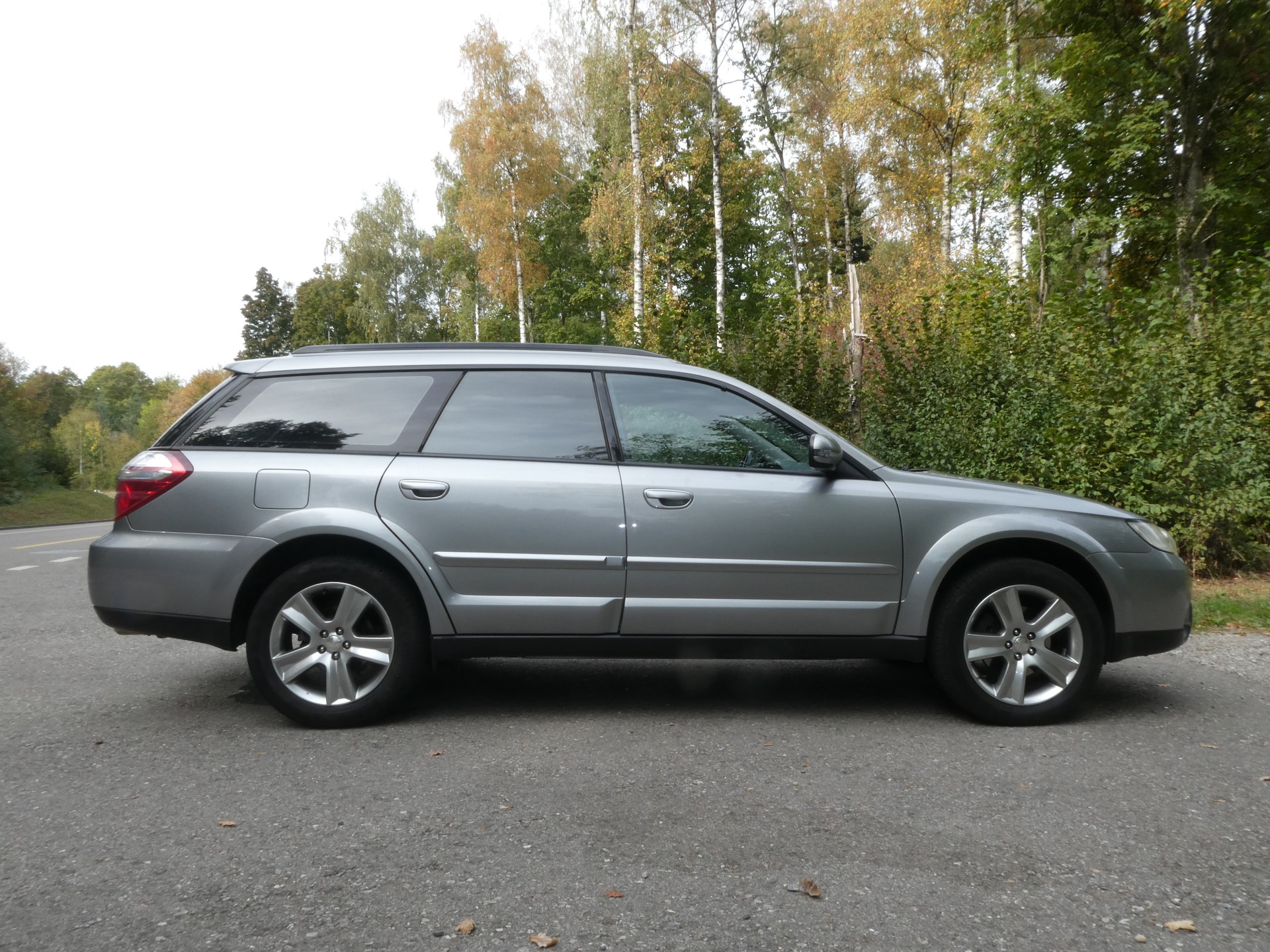 SUBARU Outback 2.5i AWD Swiss Automatic-image-6