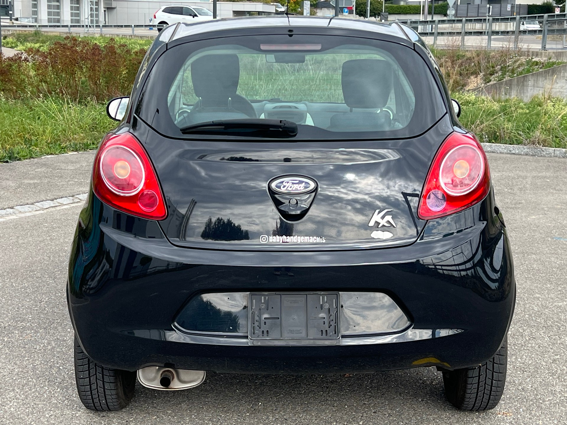 FORD KA 1.25 Titanium-image-4
