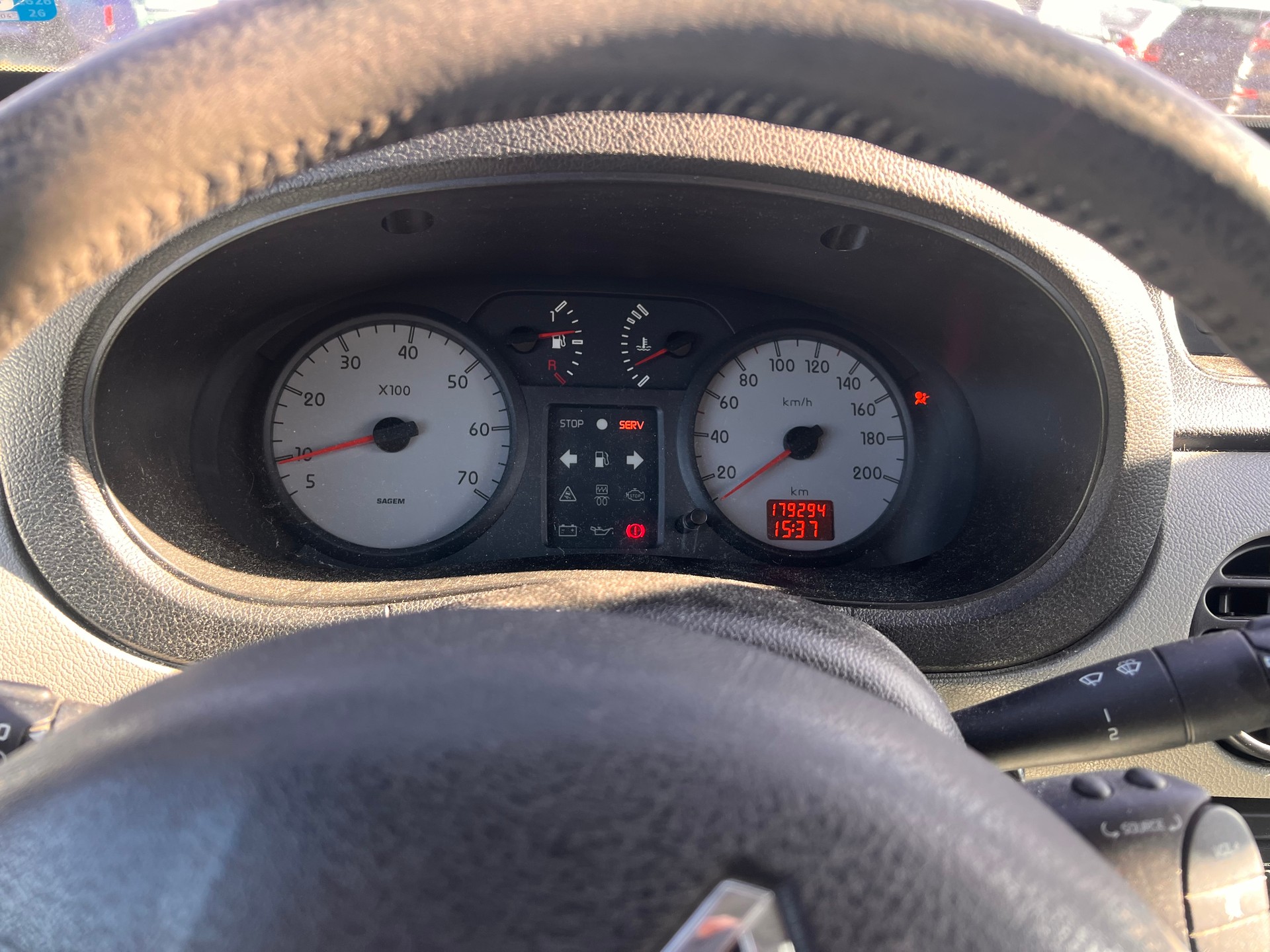 RENAULT Kangoo 1.5 dCi Grand Volume-image-13